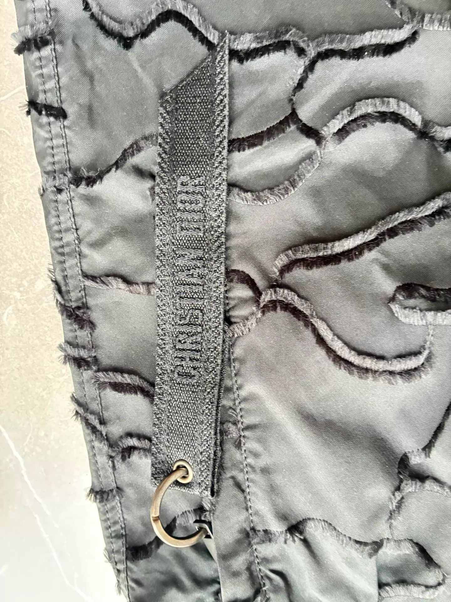 Dior Dior Embossed Elastic Waist Short 38 Size 25" / US 0 / IT 36 - 4 Thumbnail