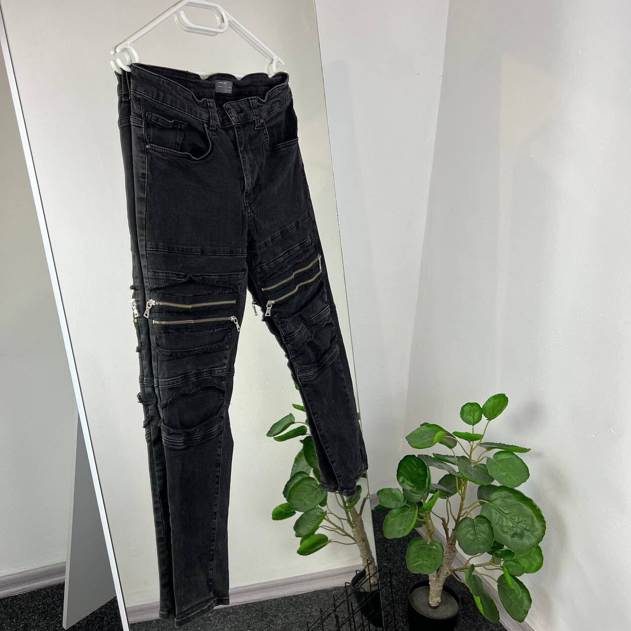 20471120 Avant Garde Skinny Pants Denim Y2k Distressed Black Jean Size US 32 / EU 48 - 1 Thumbnail