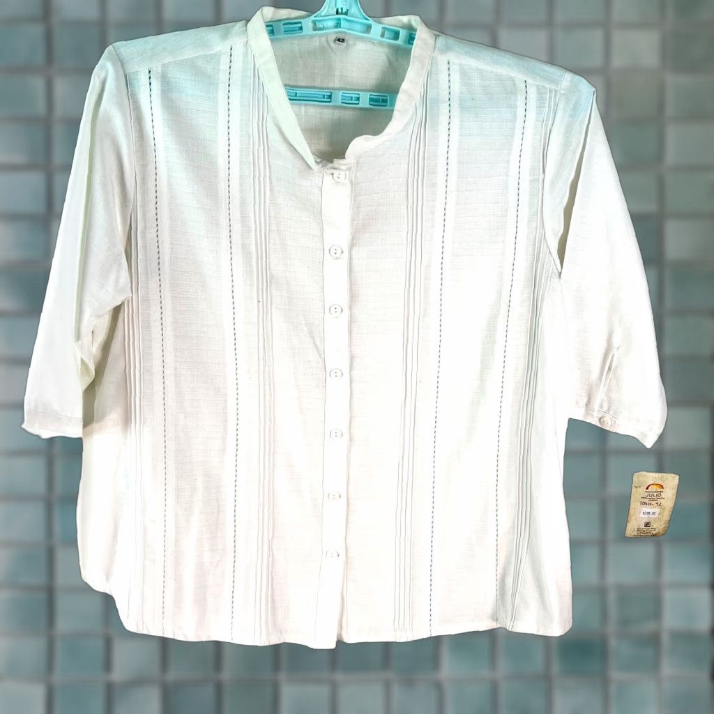 Vintage VINTAGE Julio Women's Short Sleeve Band Collar Shirt Size 42 White Casual Button-Up Top Size M / US 6-8 / IT 42-44 - 1 Thumbnail