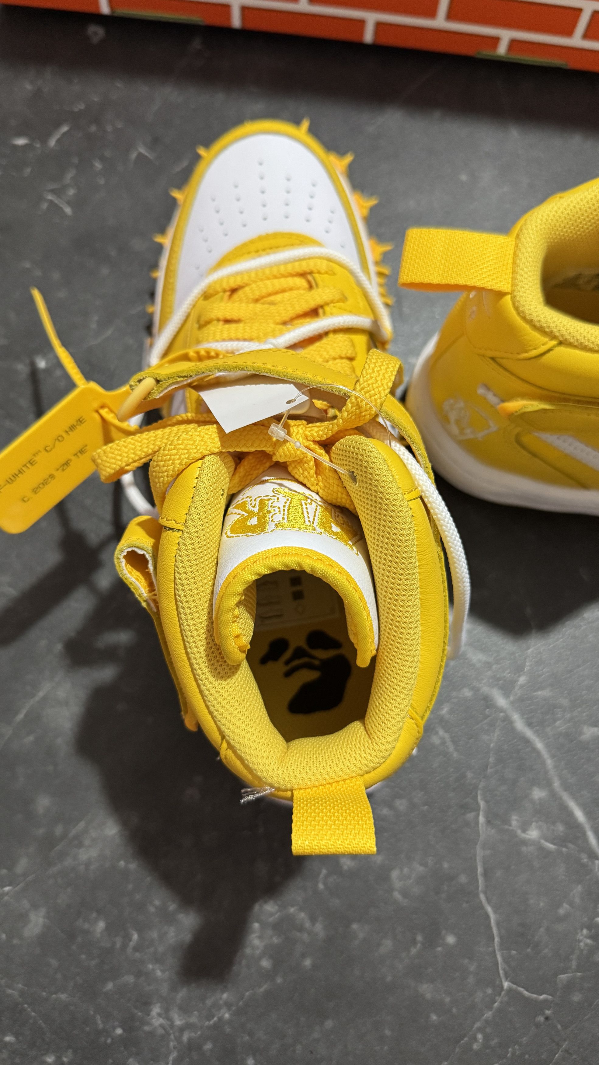 Nike × Off-White Nike x Off White Air Force 1 Mid Size US 12 / EU 45 - 16 Thumbnail