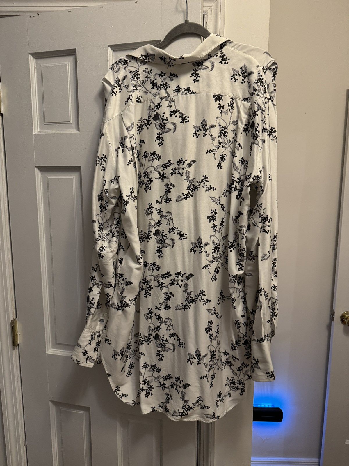 Ann Demeulemeester Ss18 rare Oversized silk blossom print shirt Size US M / EU 48-50 / 2 - 3 Thumbnail
