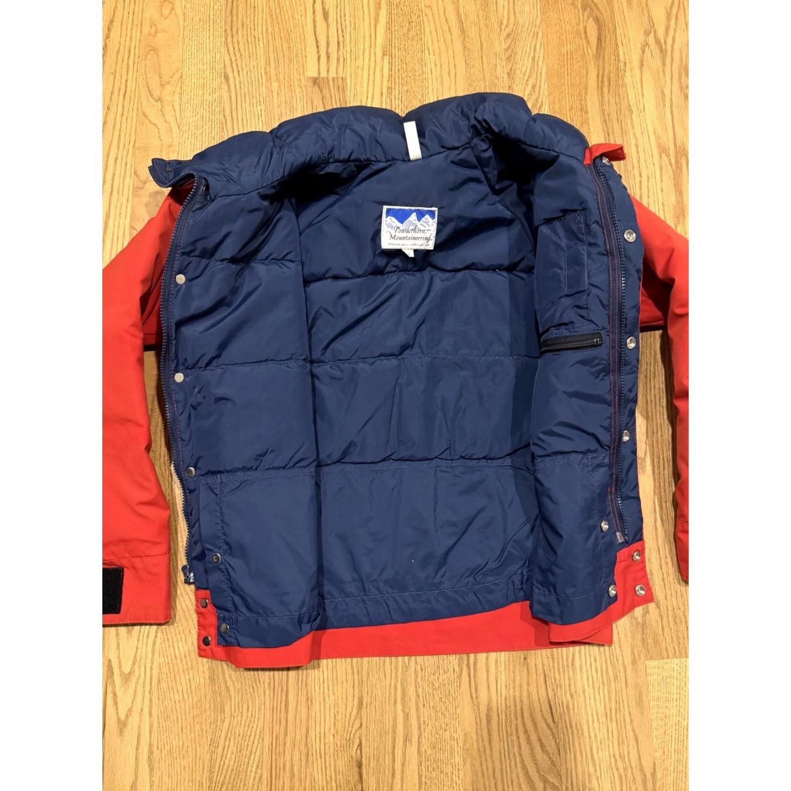 Vintage VINTAGE Powderhorn Mountaineering Down Puffer Jacket Mens Size S Red Ski Puffer Jacket Stand-Up Collar Weathergear Full Zip Pockets 80s 90s Mens Size US S / EU 44-46 / 1 - 6 Thumbnail