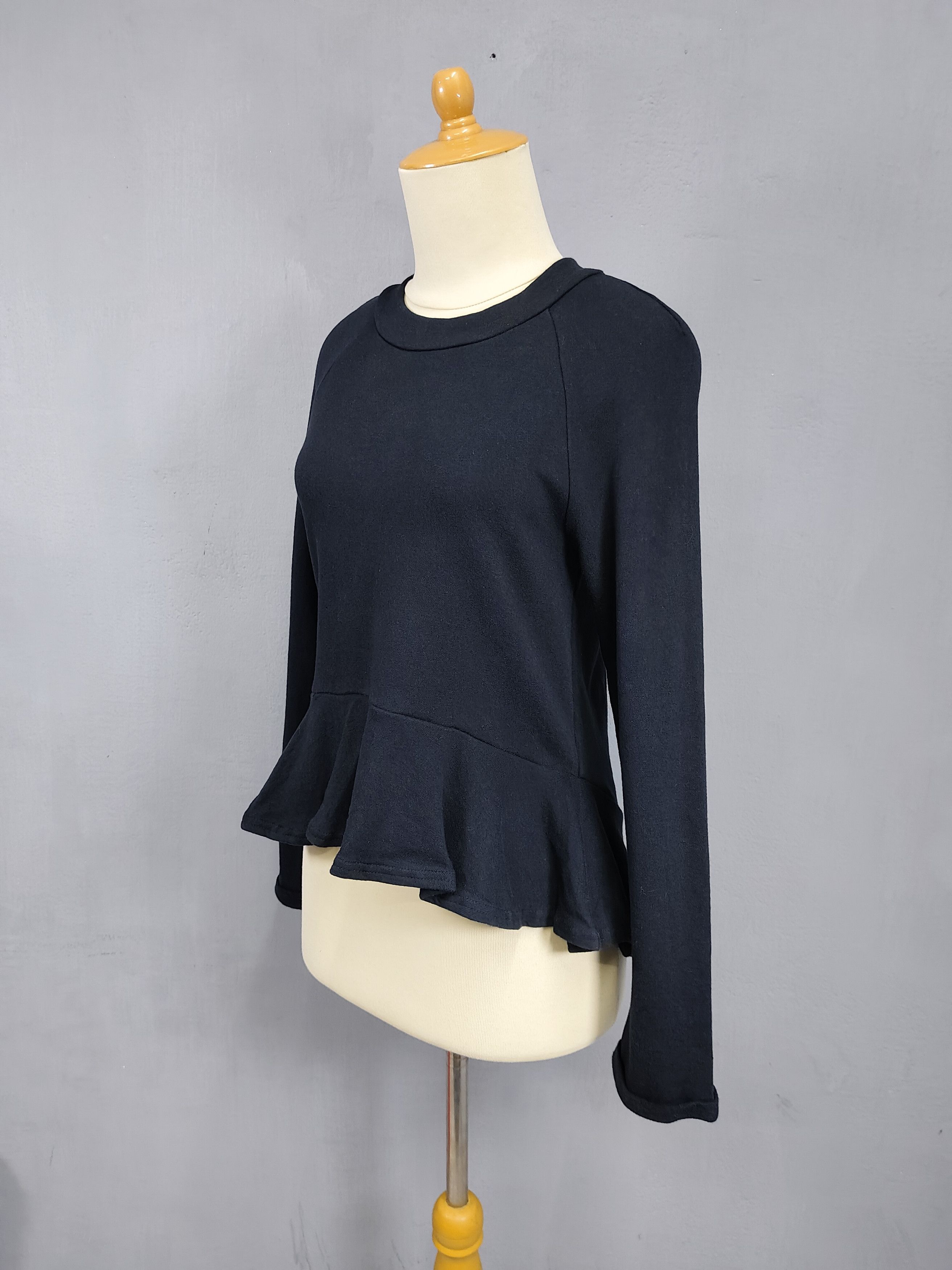 Japanese Brand Narcissus x Adonisis🇯🇵 Minimalis Peplum Silhouette Flared Size M / US 6-8 / IT 42-44 - 4 Thumbnail