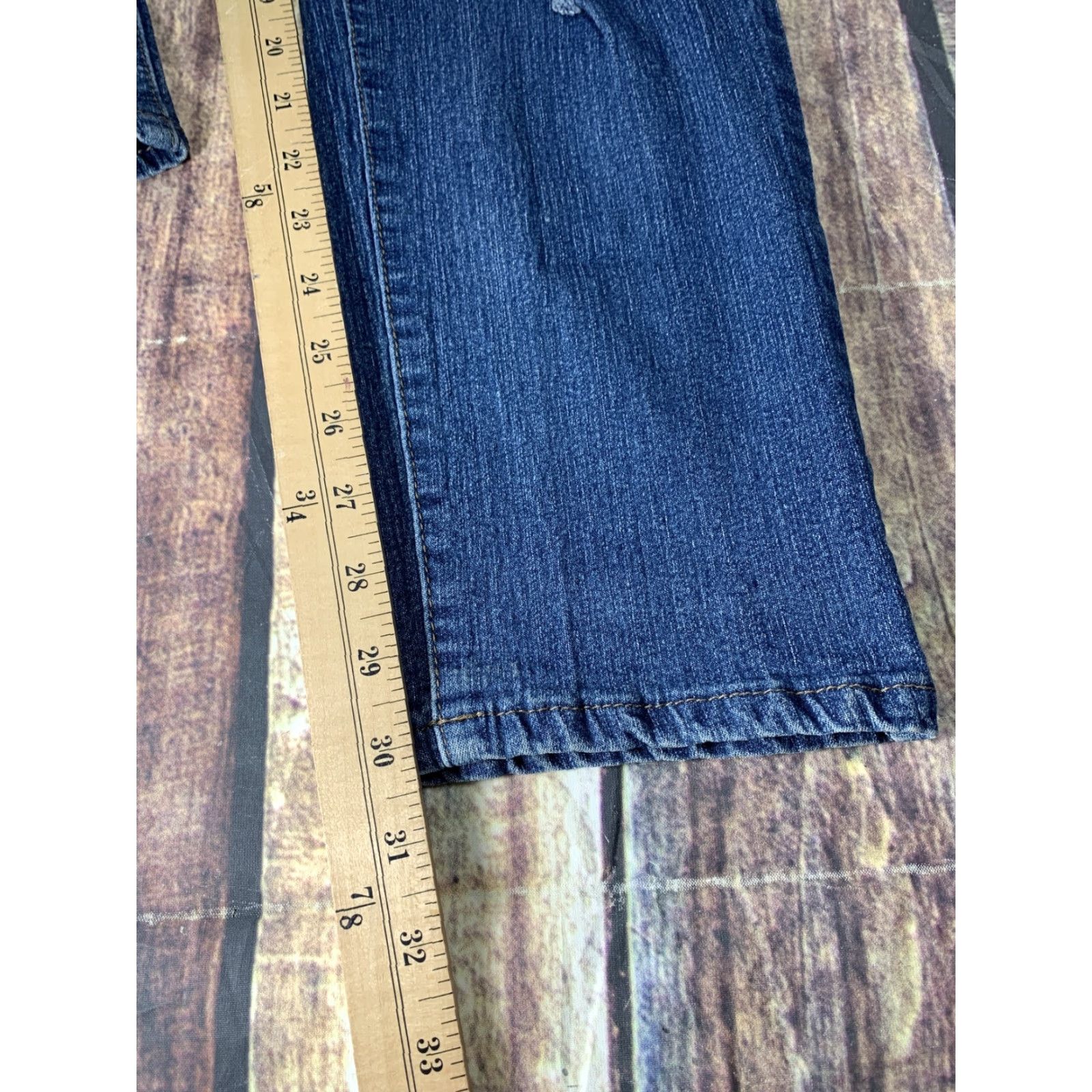 Vintage VINTAGE American Quality AQ Jeans Women Slim Distressed 18 Plus 36 x 31 Blue Denim Stretch Size 40" / US 18 - 3 Thumbnail