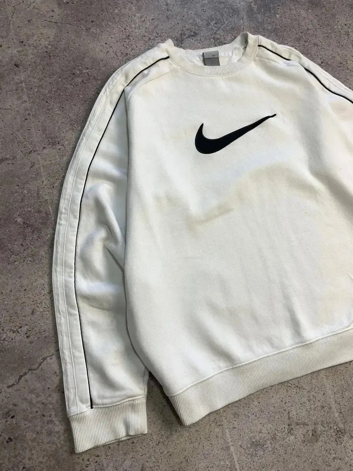 Nike × Vintage Vintage Sweater Nike faded sweatwear drip blockcore Size US XL / EU 56 / 4 - 11 Thumbnail