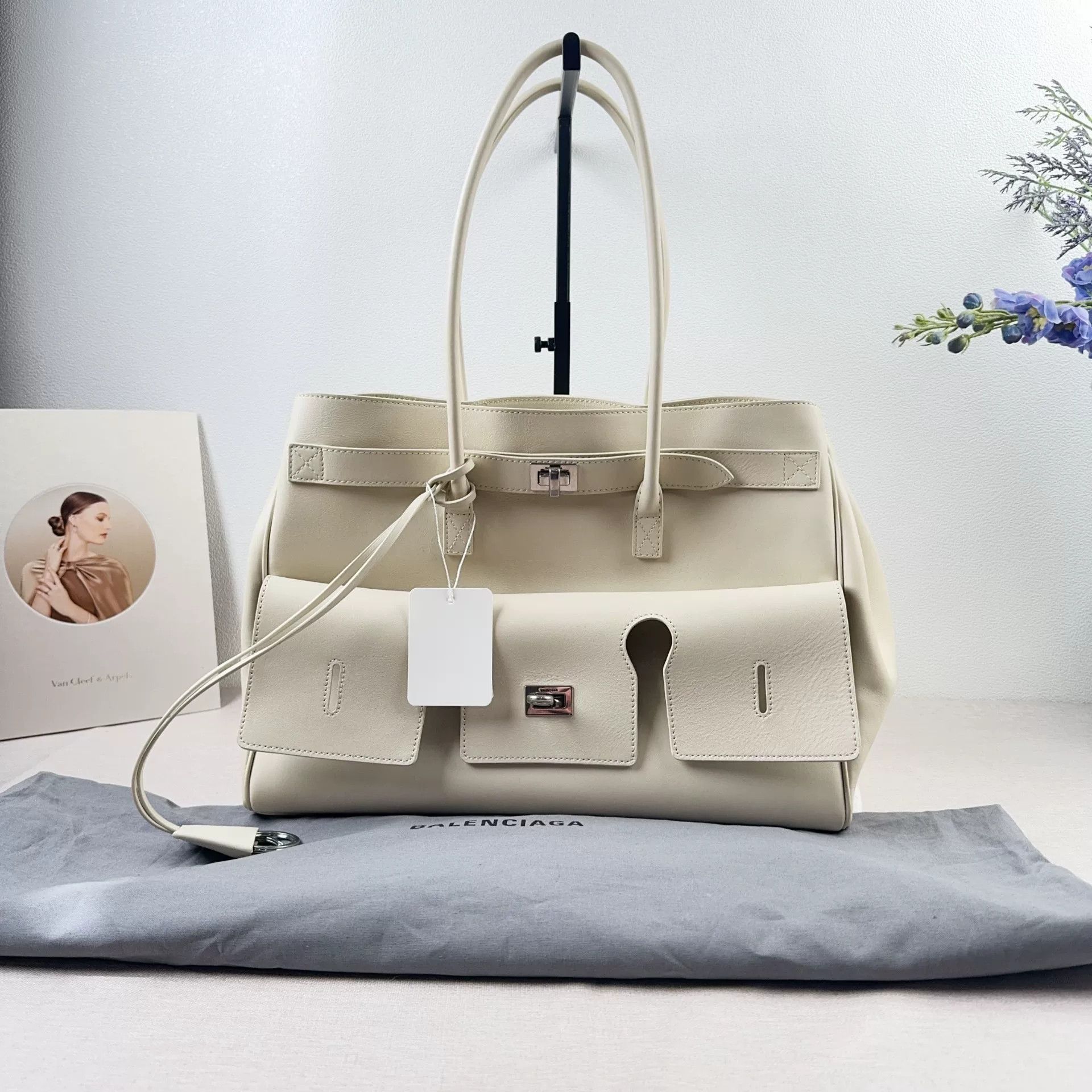 Balenciaga Pre-loved Bag Brand new condition Size ONE SIZE - 1 Thumbnail