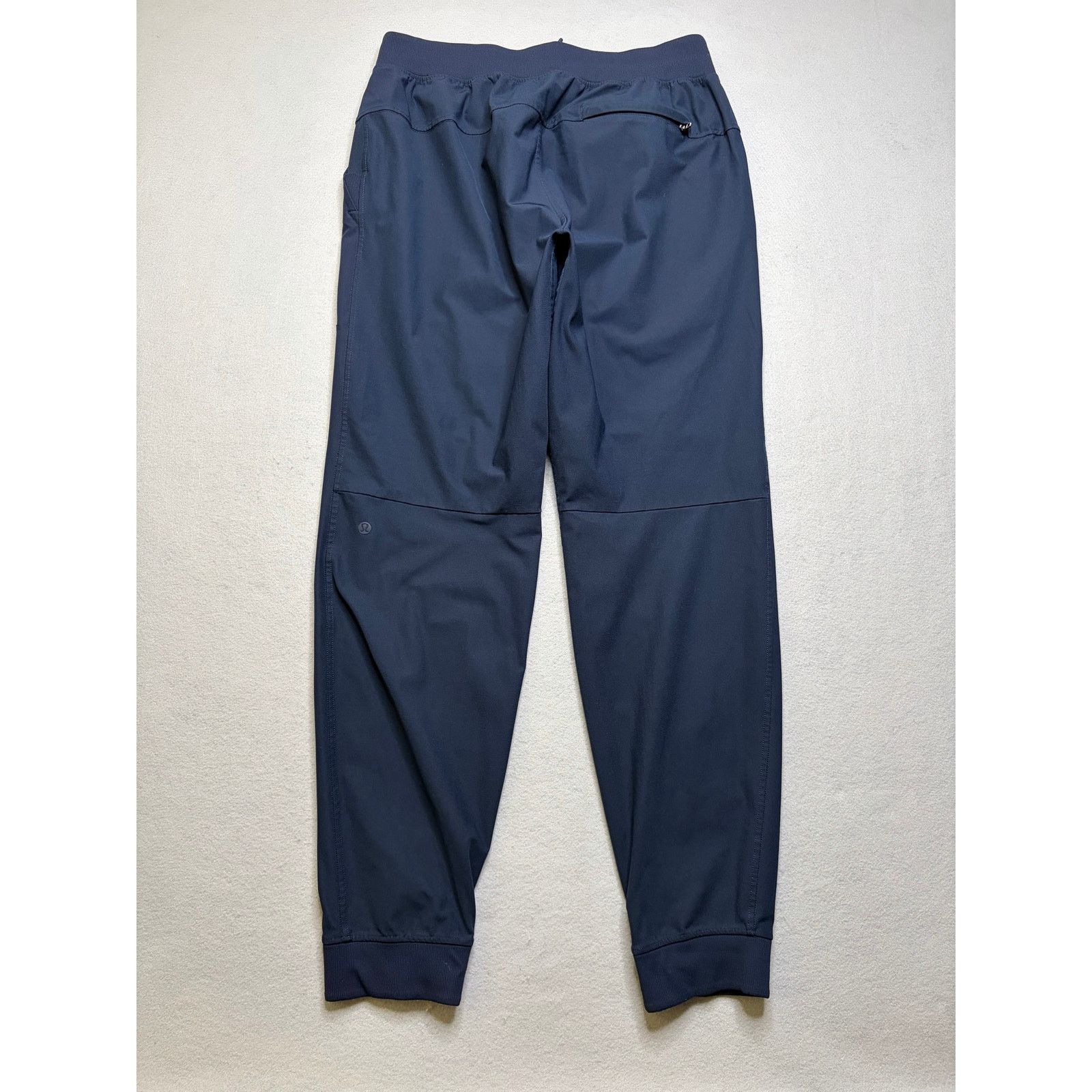 Lululemon Lululemon Men’s Jogger Pants Size Large Black Athletic Size US 26 / EU 42 - 2 Thumbnail
