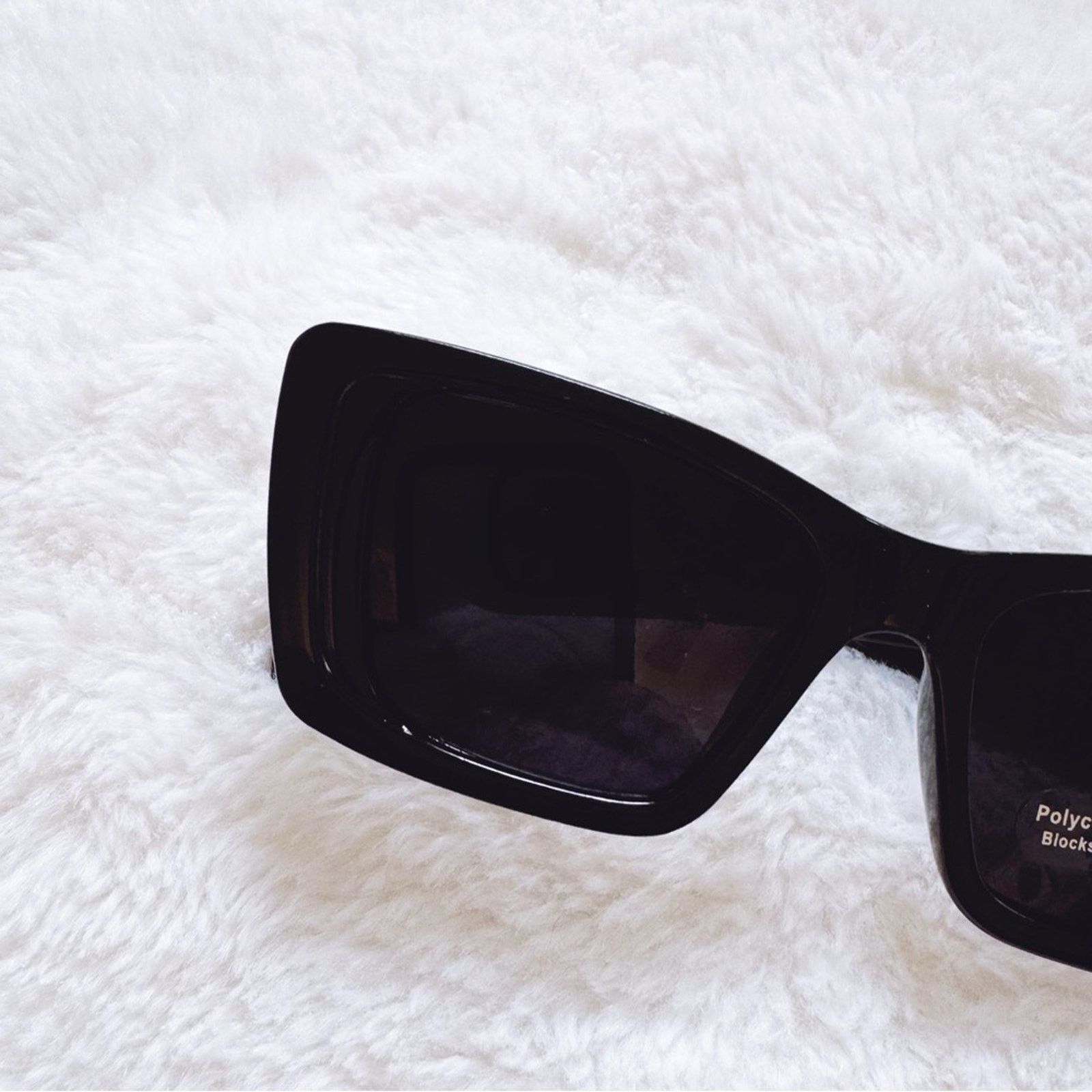 Other Lily Black Rectangular Sunglasses Size ONE SIZE - 2 Thumbnail