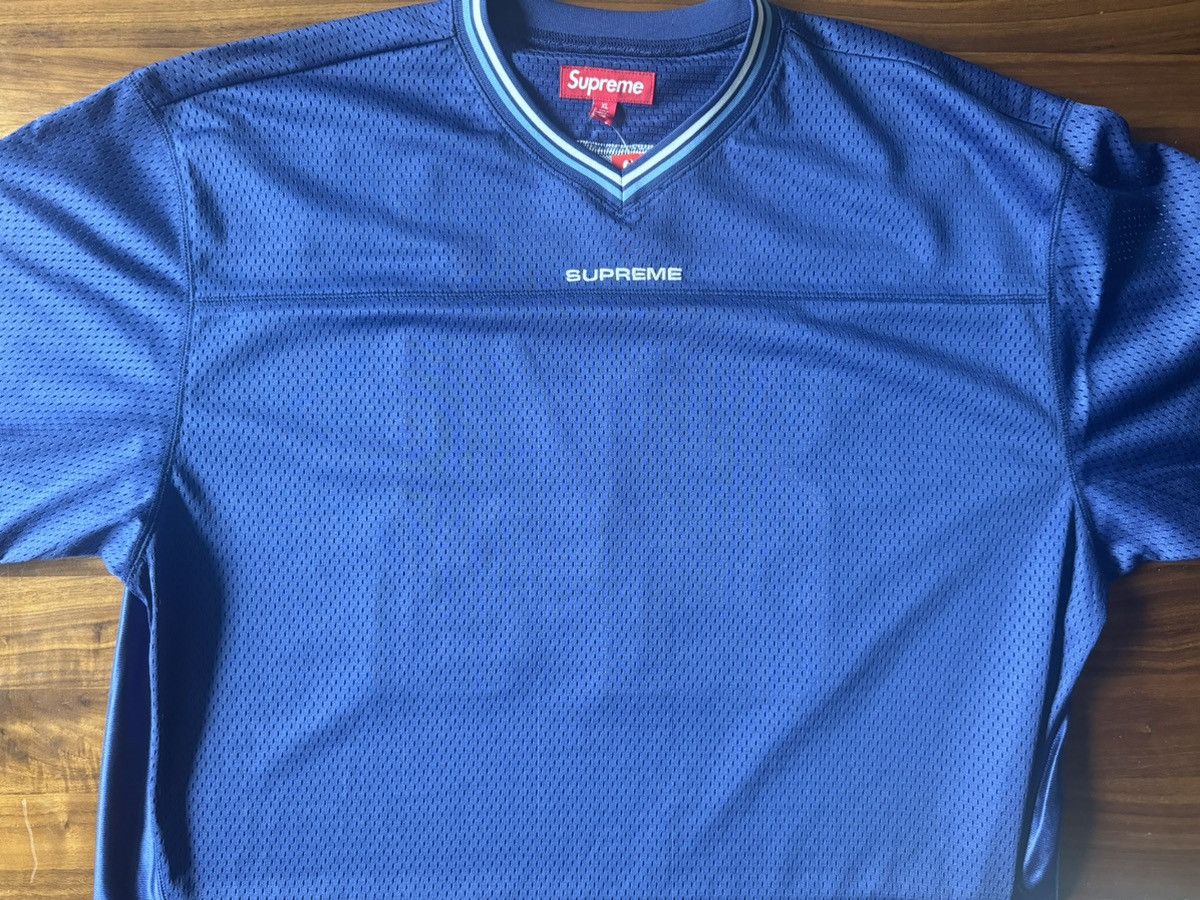 Supreme Supreme Jacquard Rib Football Jersey Navy XL IN HAND Size US XL / EU 56 / 4 - 3 Thumbnail