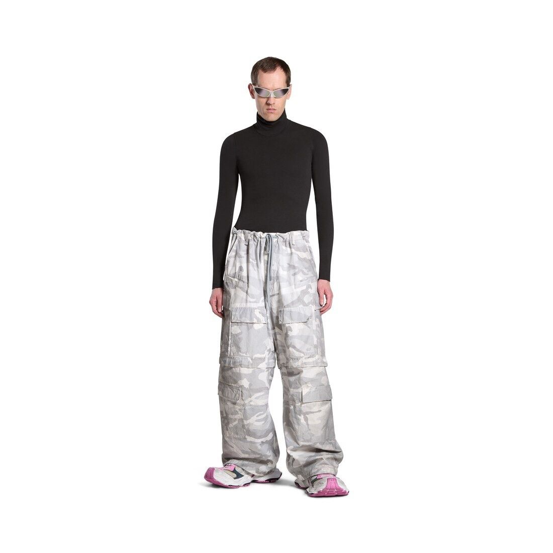 Balenciaga o1tr1nto1025 Large Cargo Pants in Light Grey Size US 36 / EU 52 - 2 Thumbnail