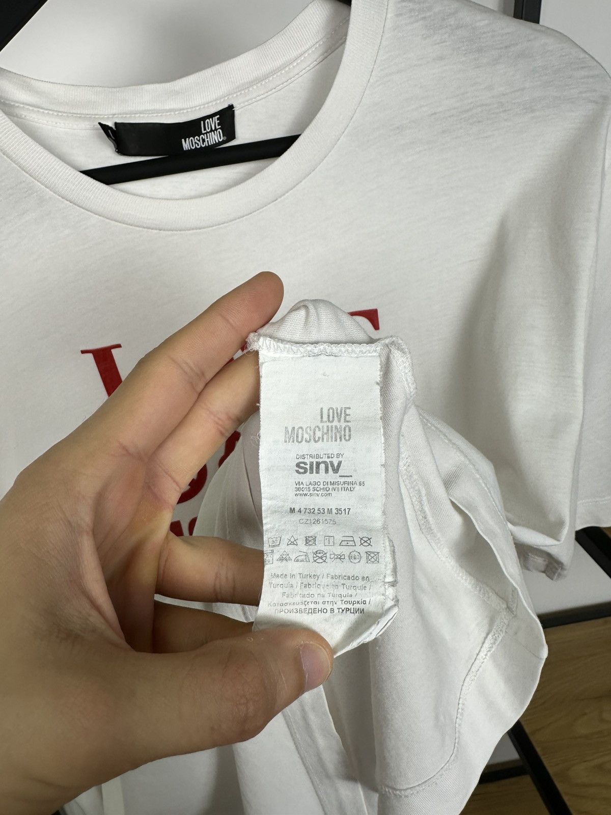 Other Love Moschino T-shirt White Logo Men’s L Luxury Styled Size US L / EU 52-54 / 3 - 9 Thumbnail