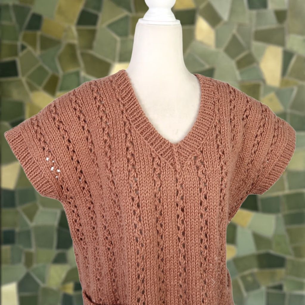 Vintage VINTAGE 80s Tan Brown Short Sleeve Knit Sweater Vest L Women's V-Neck Pullover Acrylic Pocket Size L / US 10 / IT 46 - 1 Thumbnail