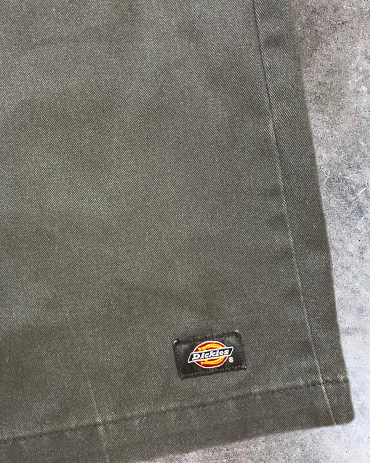 Dickies Vintage Grey Dickies Shorts Size 36 Relaxed Y2K Skater Size US 36 / EU 52 - 5 Thumbnail