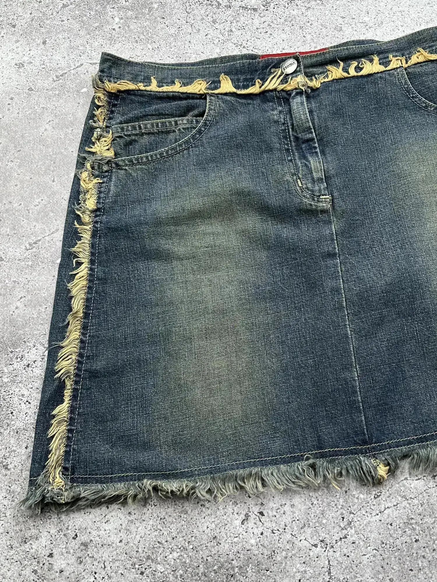 Japanese Brand Vintage Faded Mini Skirt C438(V256)(E8) Size 30" / US 8 / IT 44 - 2 Thumbnail