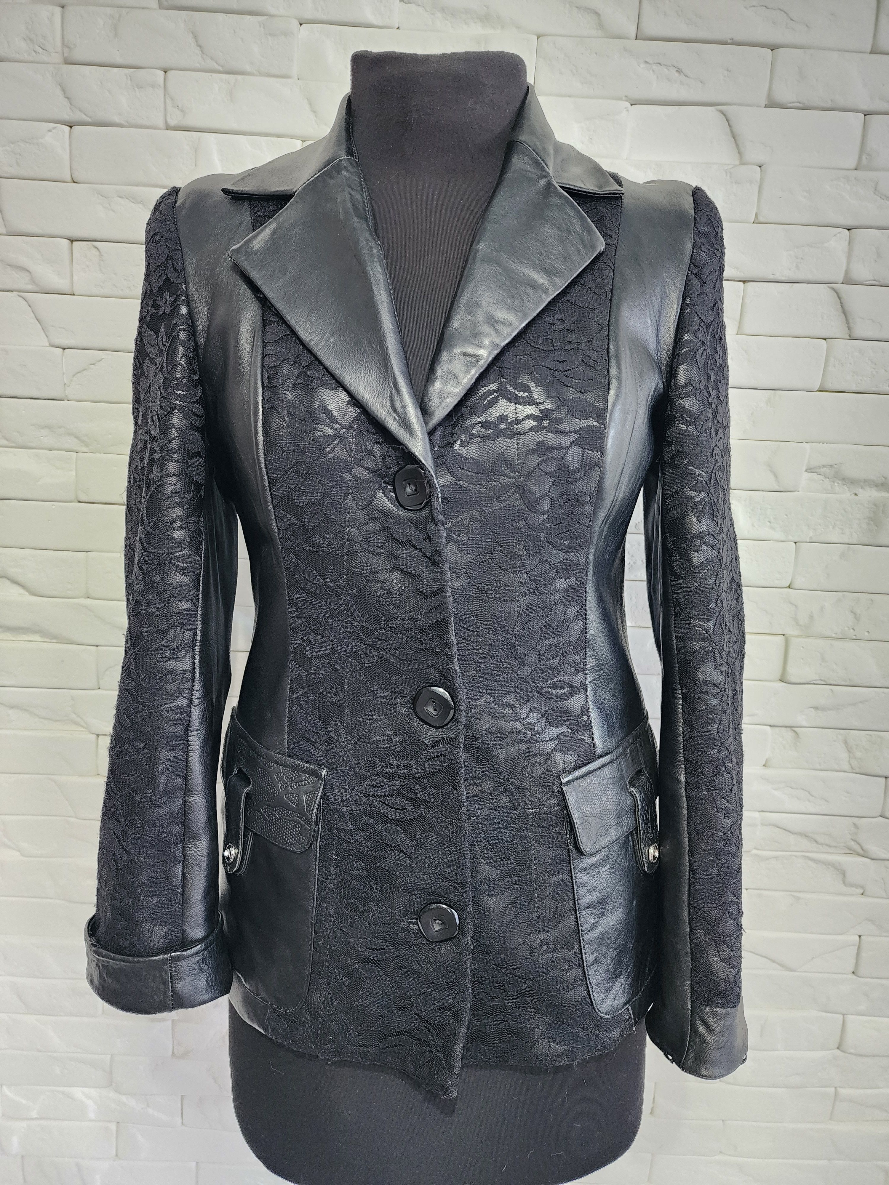 Genuine Leather Black women's jacket decorated with a veil. Size M / US 6-8 / IT 42-44 - 1 Thumbnail