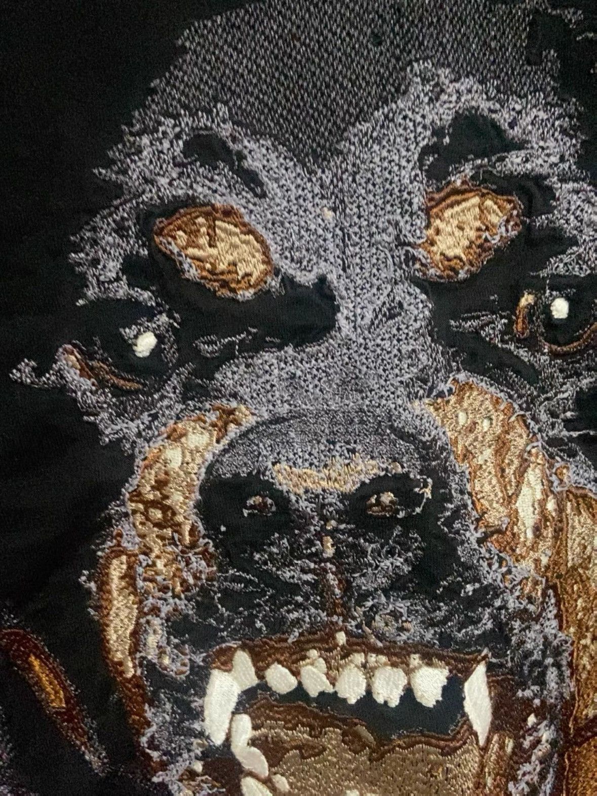 Givenchy Givenchy Embroidered Dog Head Tee Size US XS / EU 42 / 0 - 3 Thumbnail