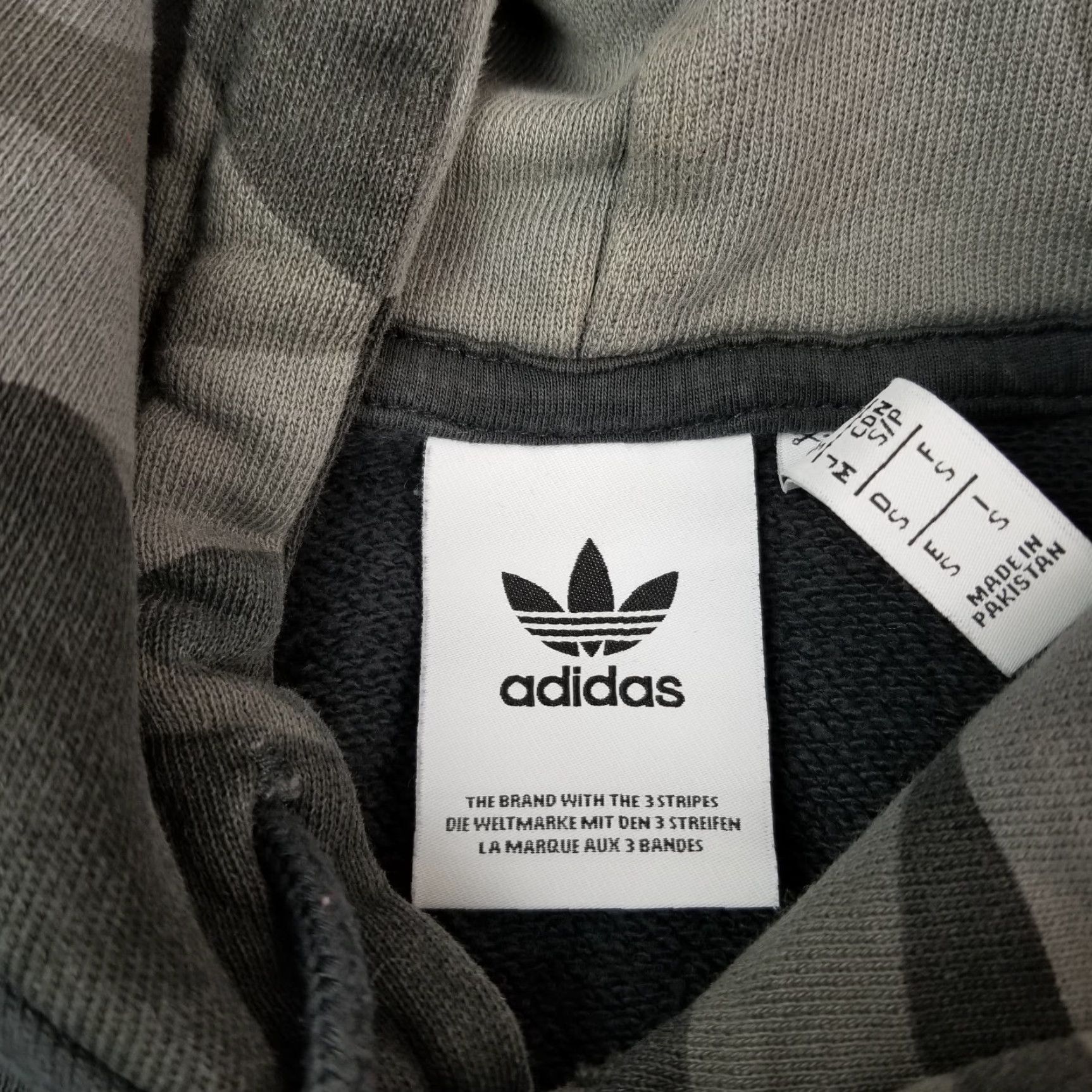 Adidas Adidas Mens Pullover Hoodie Athletic Fit Size Small Long Sleeve Gray Camo Size US S / EU 44-46 / 1 - 7 Thumbnail