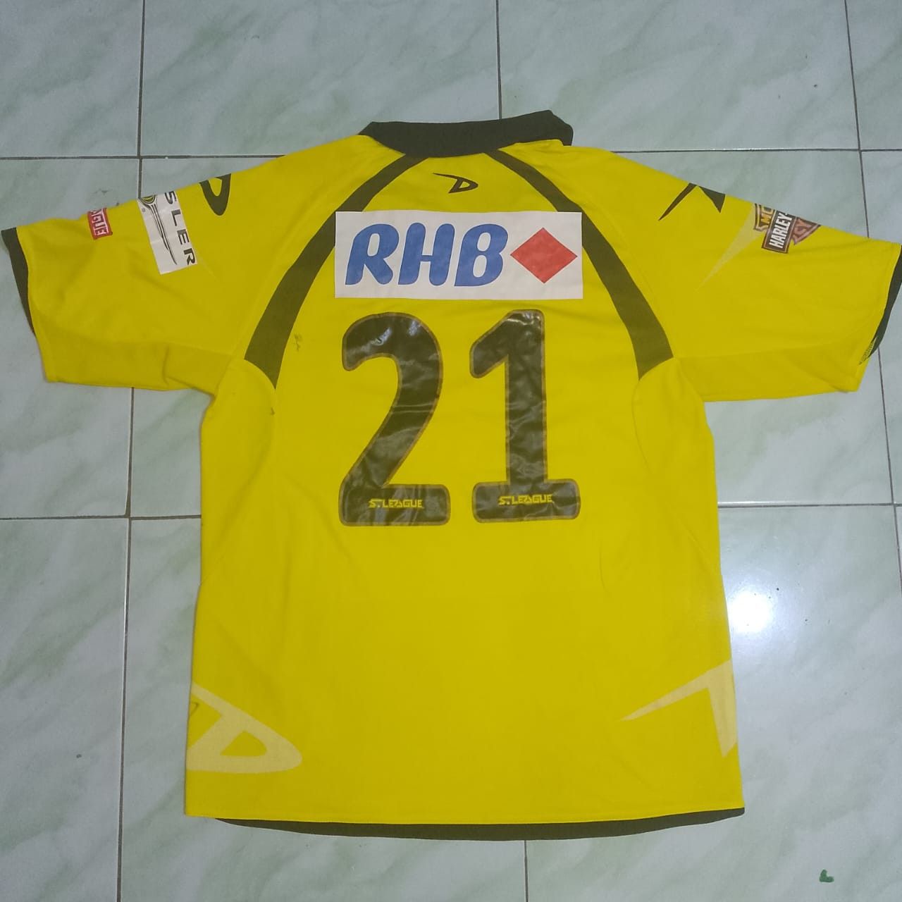 Other jersey signed tampines rovers Singapore Premier League Size US L / EU 52-54 / 3 - 2 Thumbnail