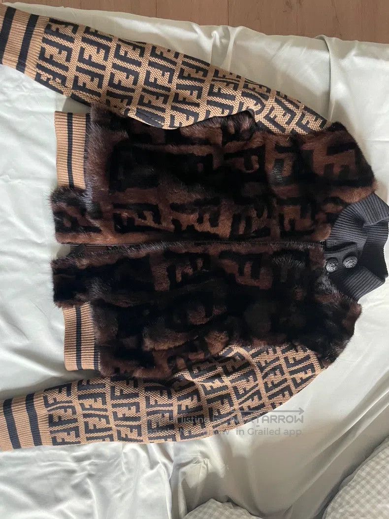 Fendi Fendi Classic FF Full Print Mink Fur Patchwork Jacket with Size S / US 4 / IT 40 - 1 Thumbnail