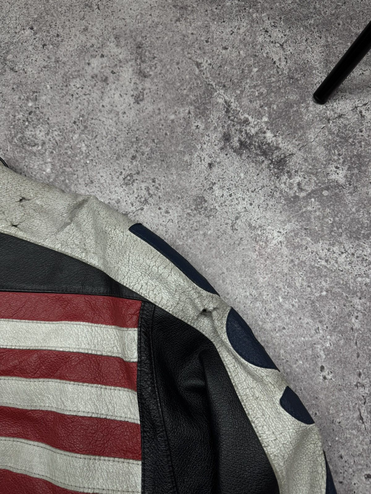 Japanese Brand VINTAGE USA BIG FLAG TRASHED LEATHER BIKER DISTRESSED JACKET Size US M / EU 48-50 / 2 - 15 Thumbnail