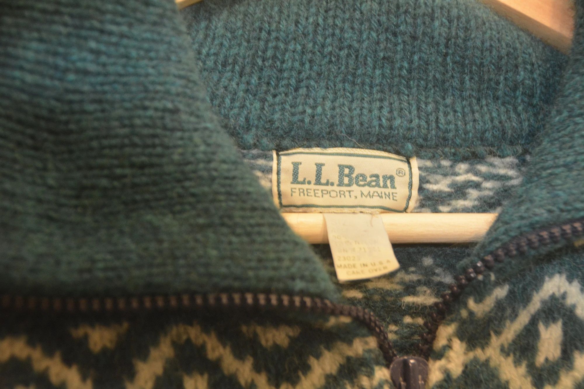 L.L. Bean L.L.Bean Wool Full-Zip Sweater Green Nordic Pattern Size US L / EU 52-54 / 3 - 5 Thumbnail