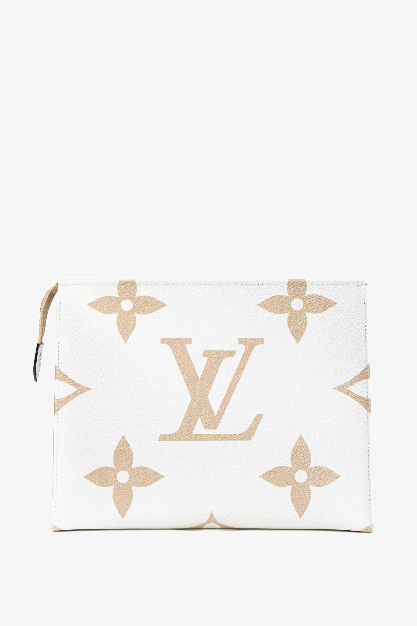 Louis Vuitton Louis Vuitton Khaki Monogram Giant Toiletry Pouch 26 Size ONE SIZE - 4 Thumbnail