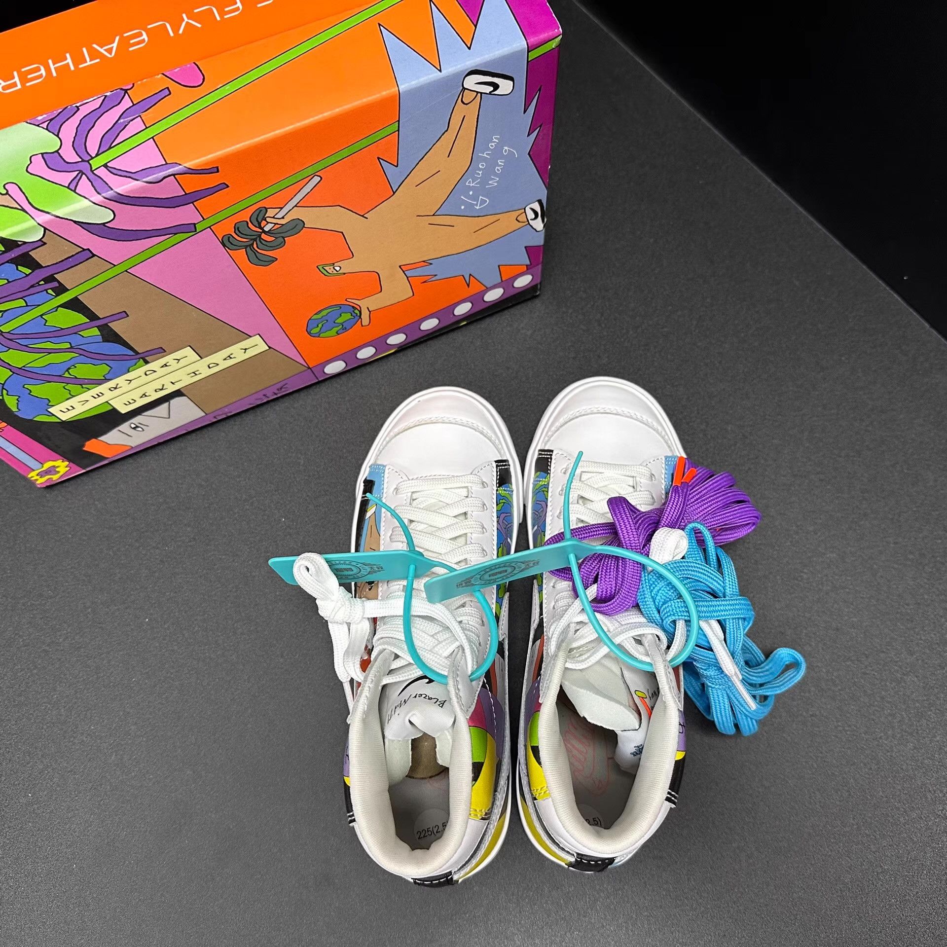 Nike New with Original Box] Nike Blazer Graffiti Ｑ20 Size US 5.5 / IT 35.5 - 5 Thumbnail