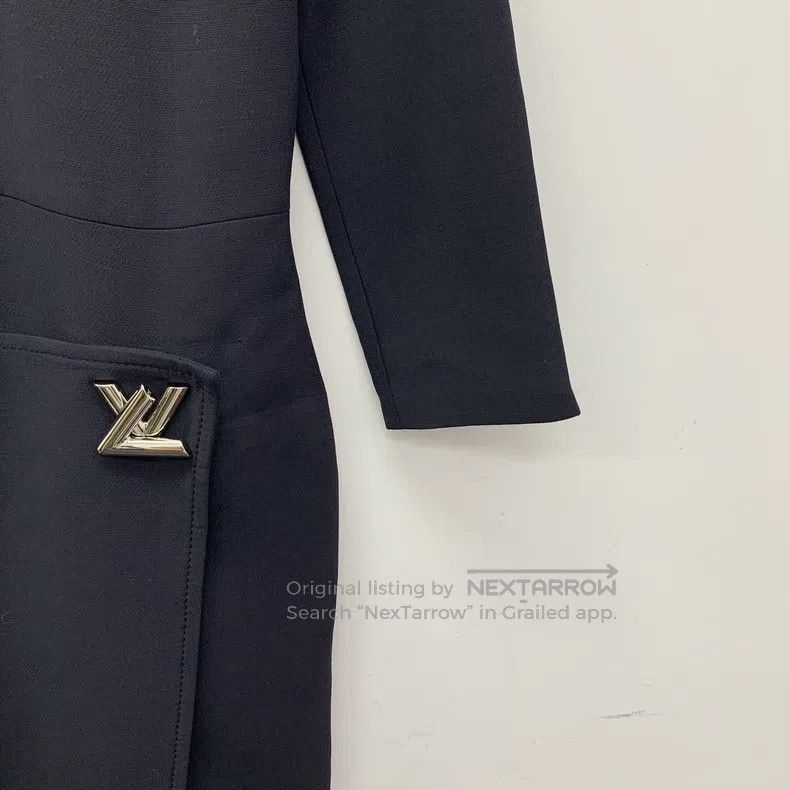 Louis Vuitton Louis Vuitton Long Sleeve Dress with Black logo Metallic B Size XS / US 0-2 / IT 36-38 - 4 Thumbnail