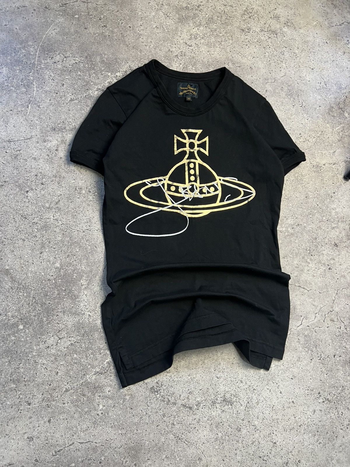 Vivienne Westwood VIVIENNE WESTWOOD T-SHIRT BIG LOGO GRAPHIC DESIGN Size US XS / EU 42 / 0 - 2 Thumbnail
