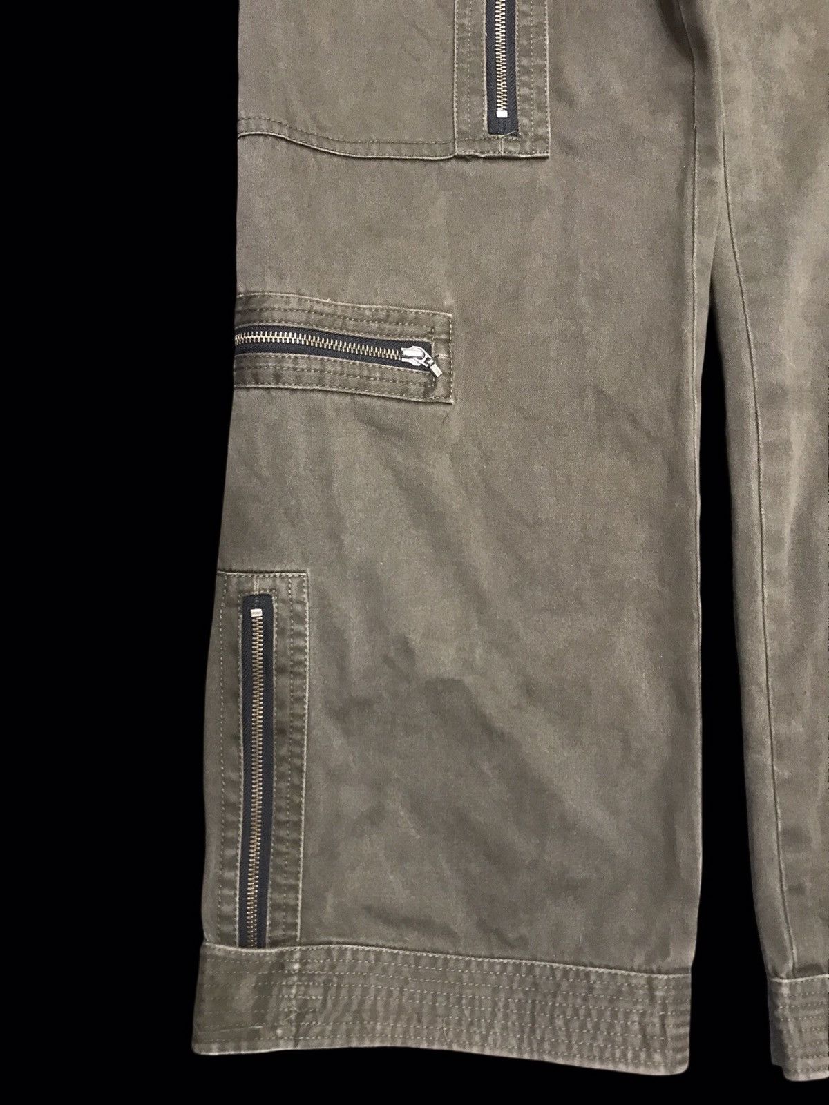 Japanese Brand 💥BAGGY💥ARCHIVAL SHELLAC MULTIPOCKETS ZIPPER PANT F426 Size US 34 / EU 50 - 9 Thumbnail