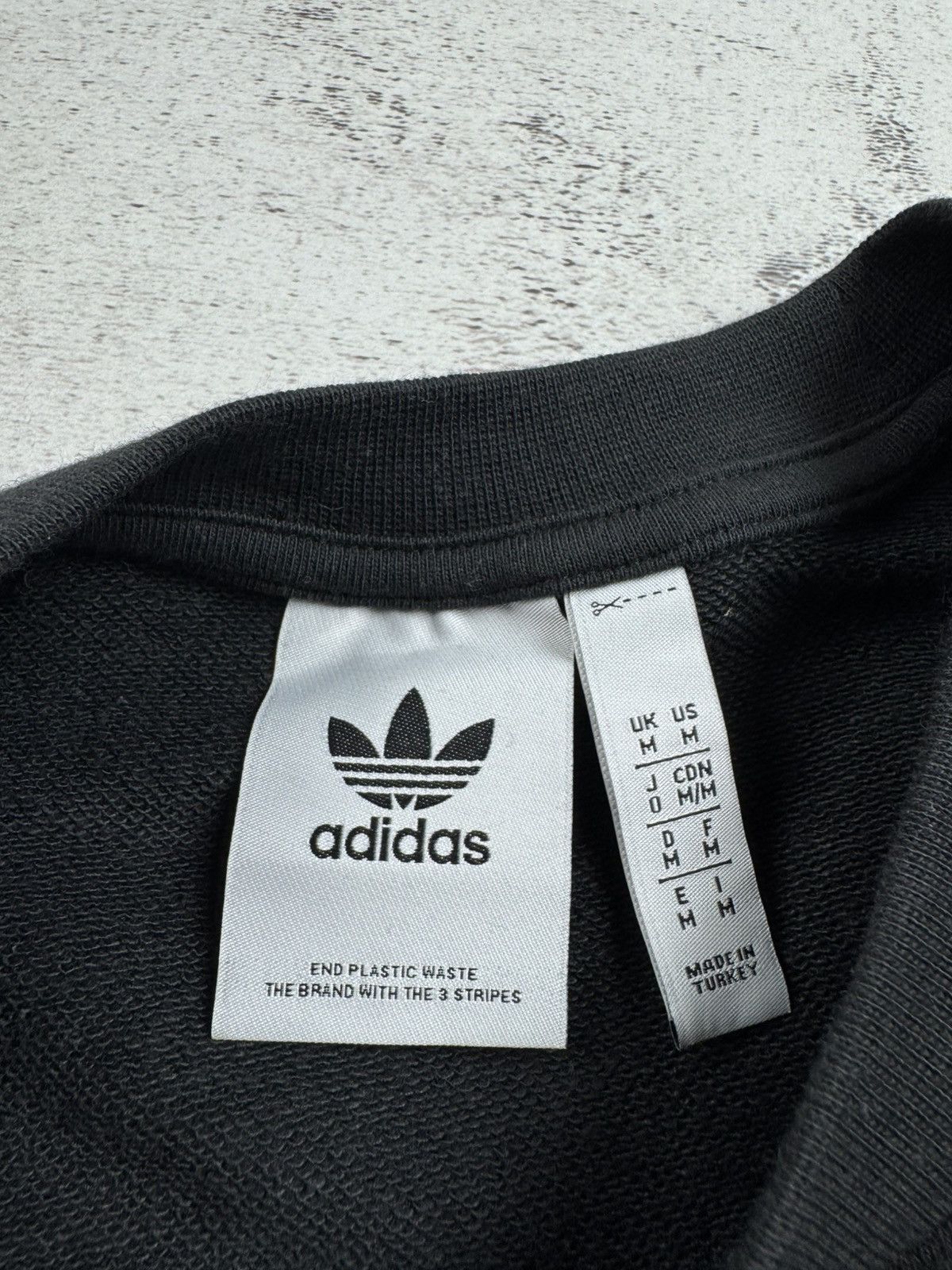 Adidas Adidas Originals Manchester United Men’s French Terry Soccer Pullover Sweatshirt Size US M / EU 48-50 / 2 - 8 Thumbnail