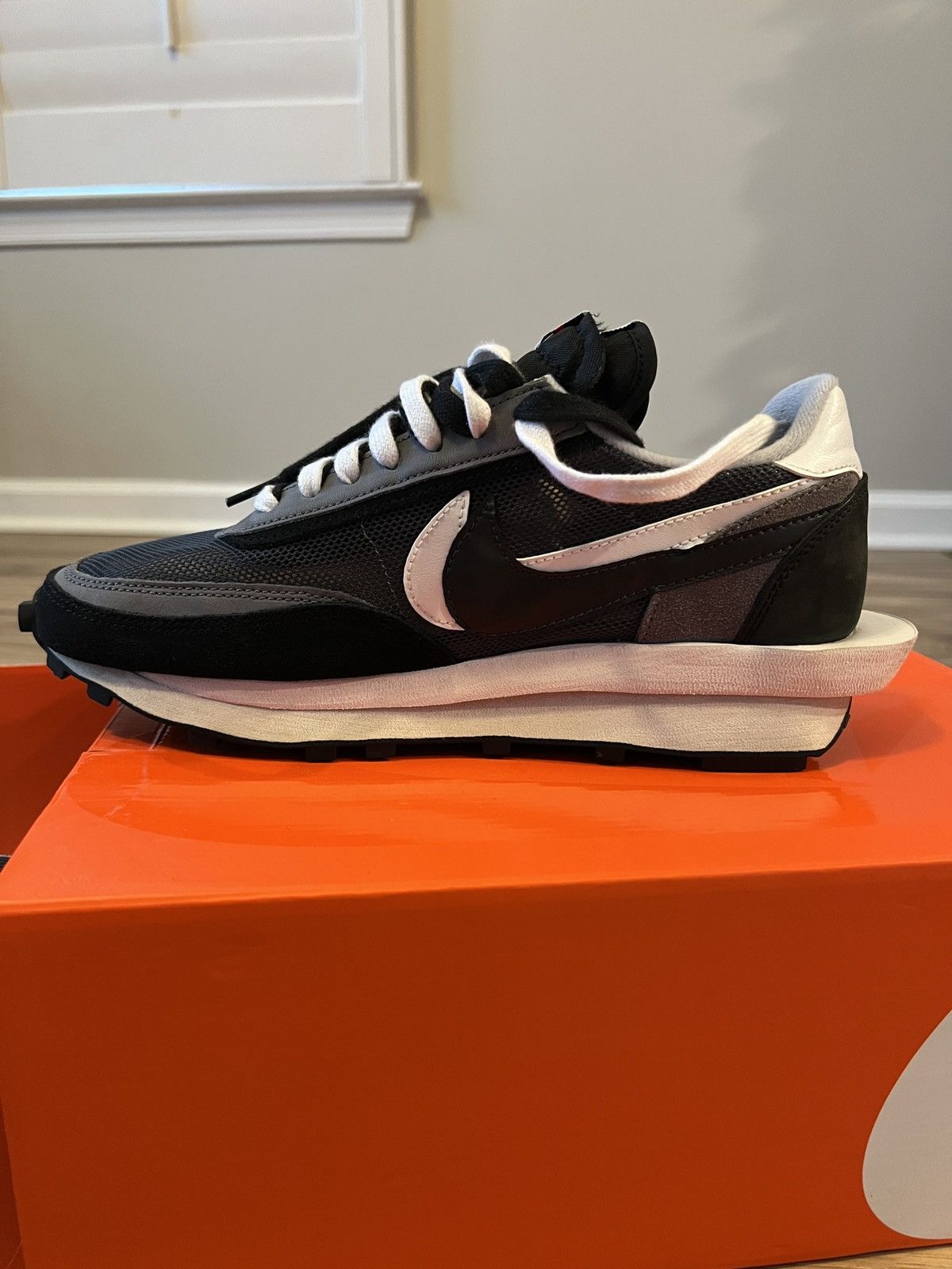 Nike × Sacai Nike Sacai LD Waffle Black and White Size US 9 / EU 42 - 3 Thumbnail