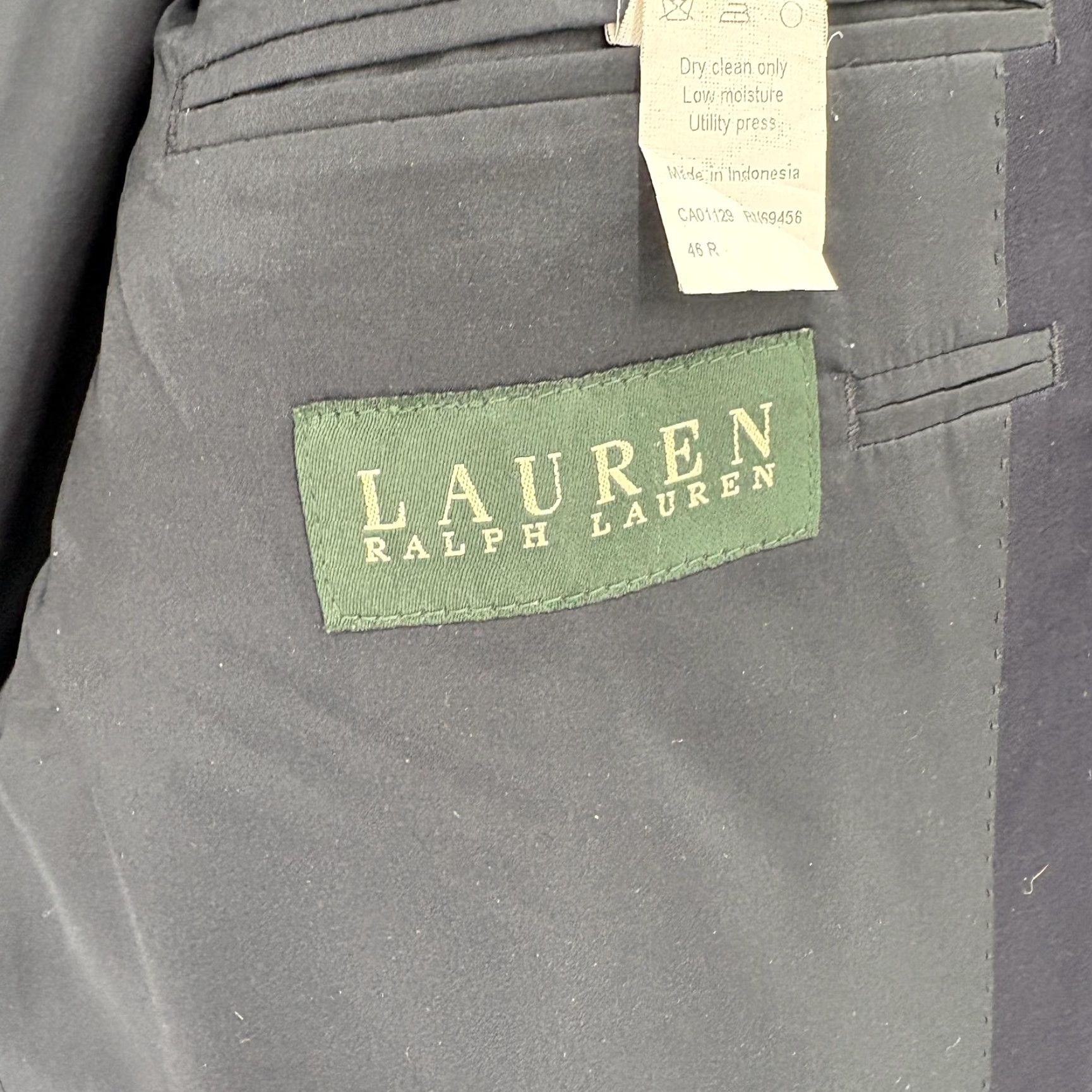 Ralph Lauren Lauren Ralph Lauren Blazer Mens 46R Navy Wool Gold Button Single-Breasted Notch 2-Piece 3-Button Inner Pockets Winter Business Formal Mens Size 46R - 5 Thumbnail