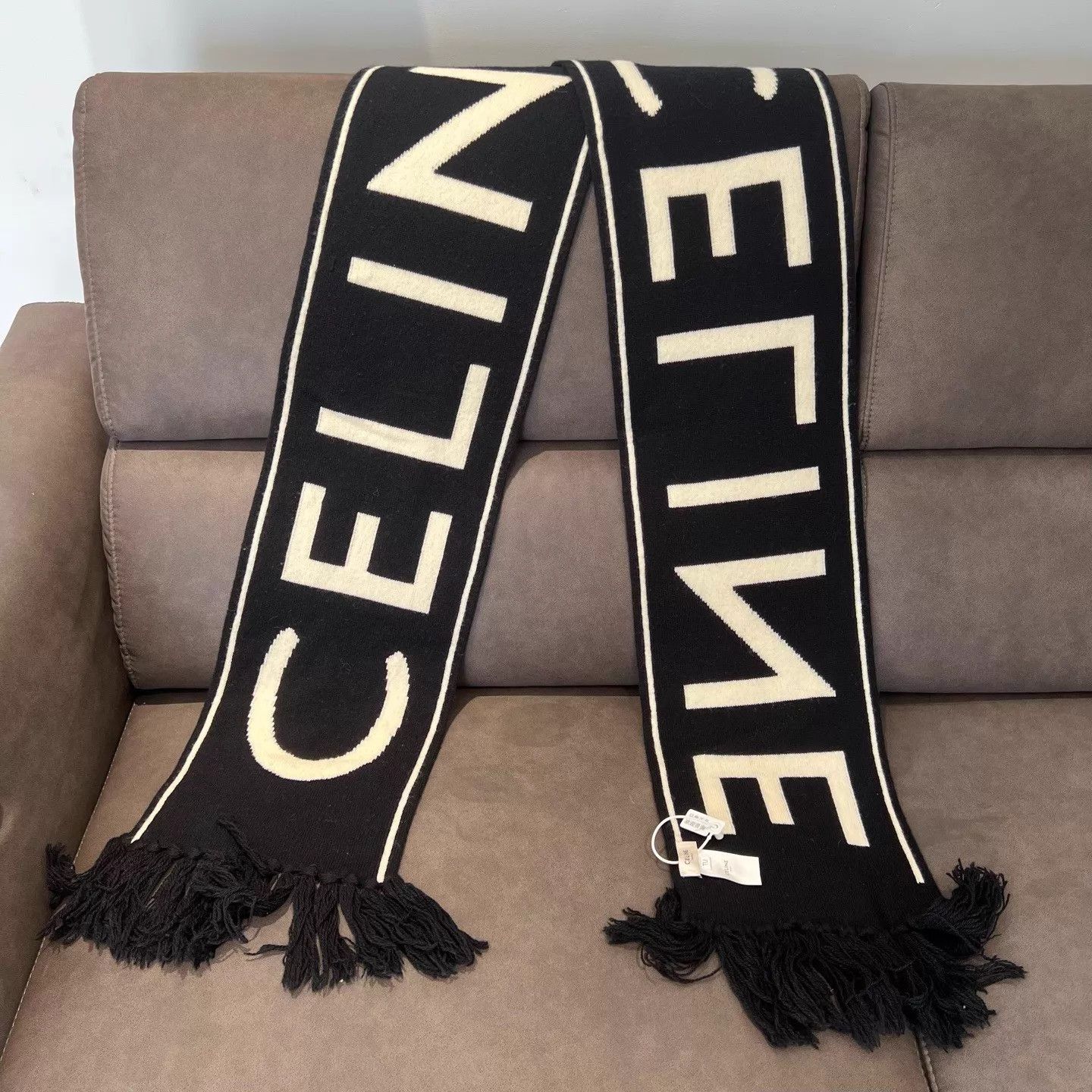 Celine CELINE Black Wool Logo Fringe Scarf 240cm Size ONE SIZE - 1 Thumbnail