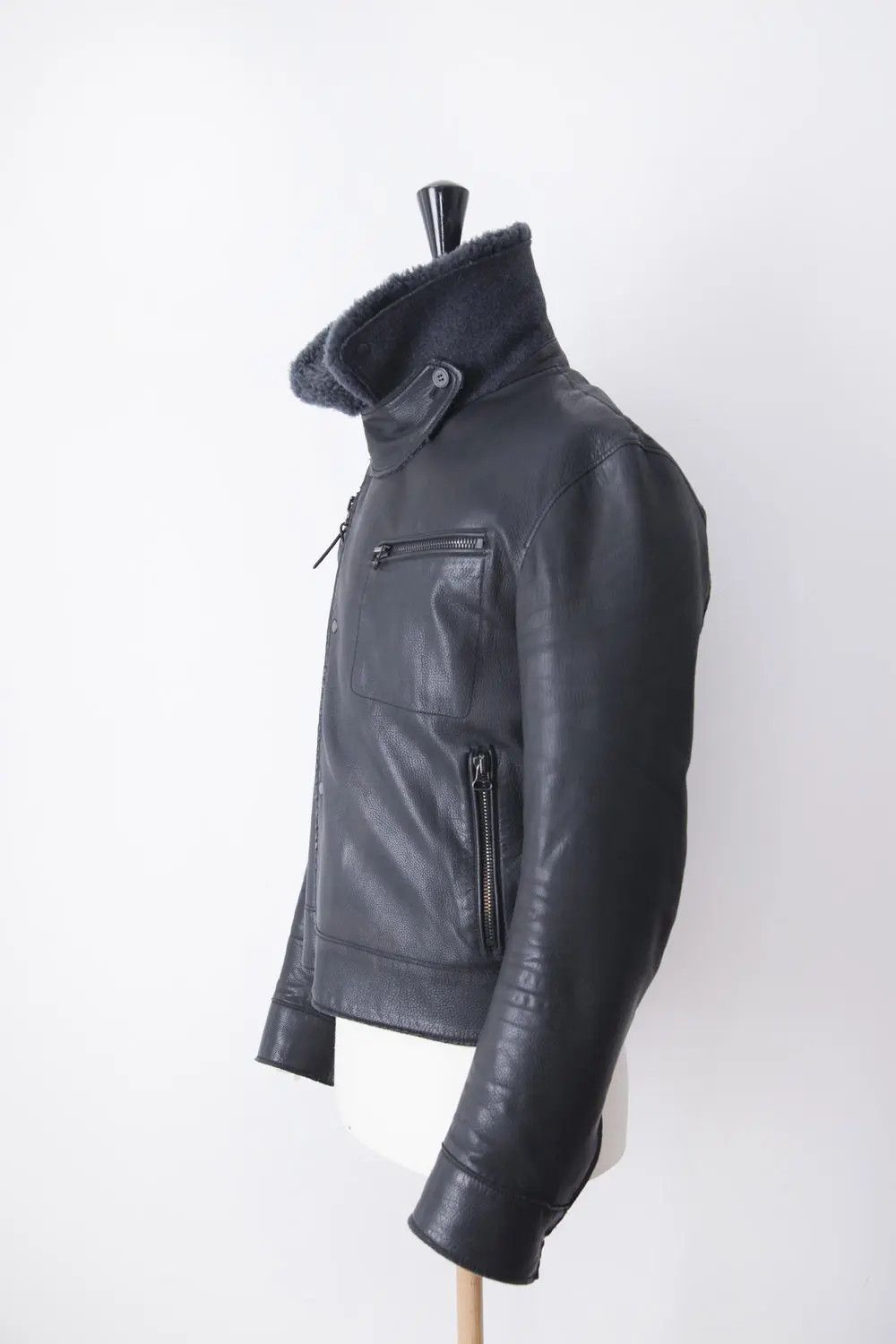 Lanvin Lanvin leather perfecto w military details Size US M / EU 48-50 / 2 - 6 Thumbnail