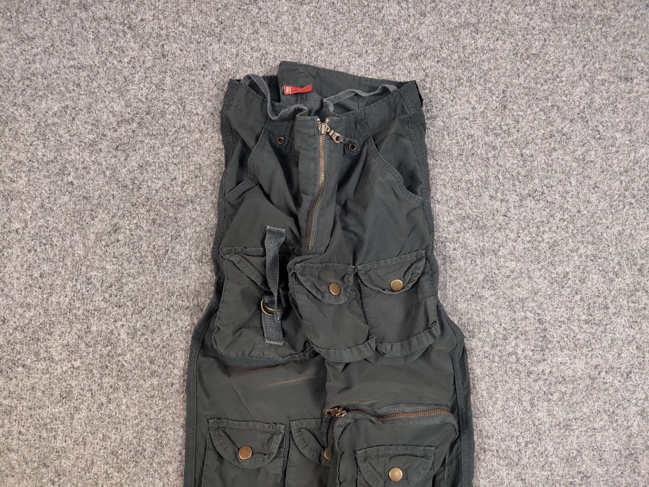 Japanese Brand Vintage 90's Japanese Design Faded Multi pocket Cargo Pants Size US 30 / EU 46 - 7 Thumbnail
