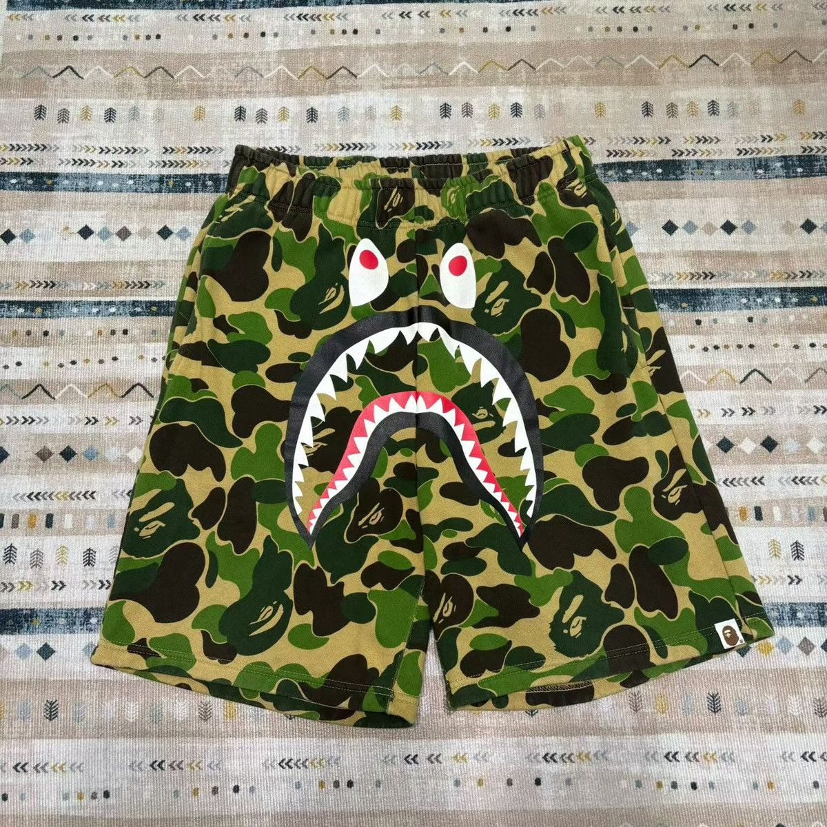 Bape BAPE CAMO SHORT Size US 30 / EU 46 - 1 Thumbnail