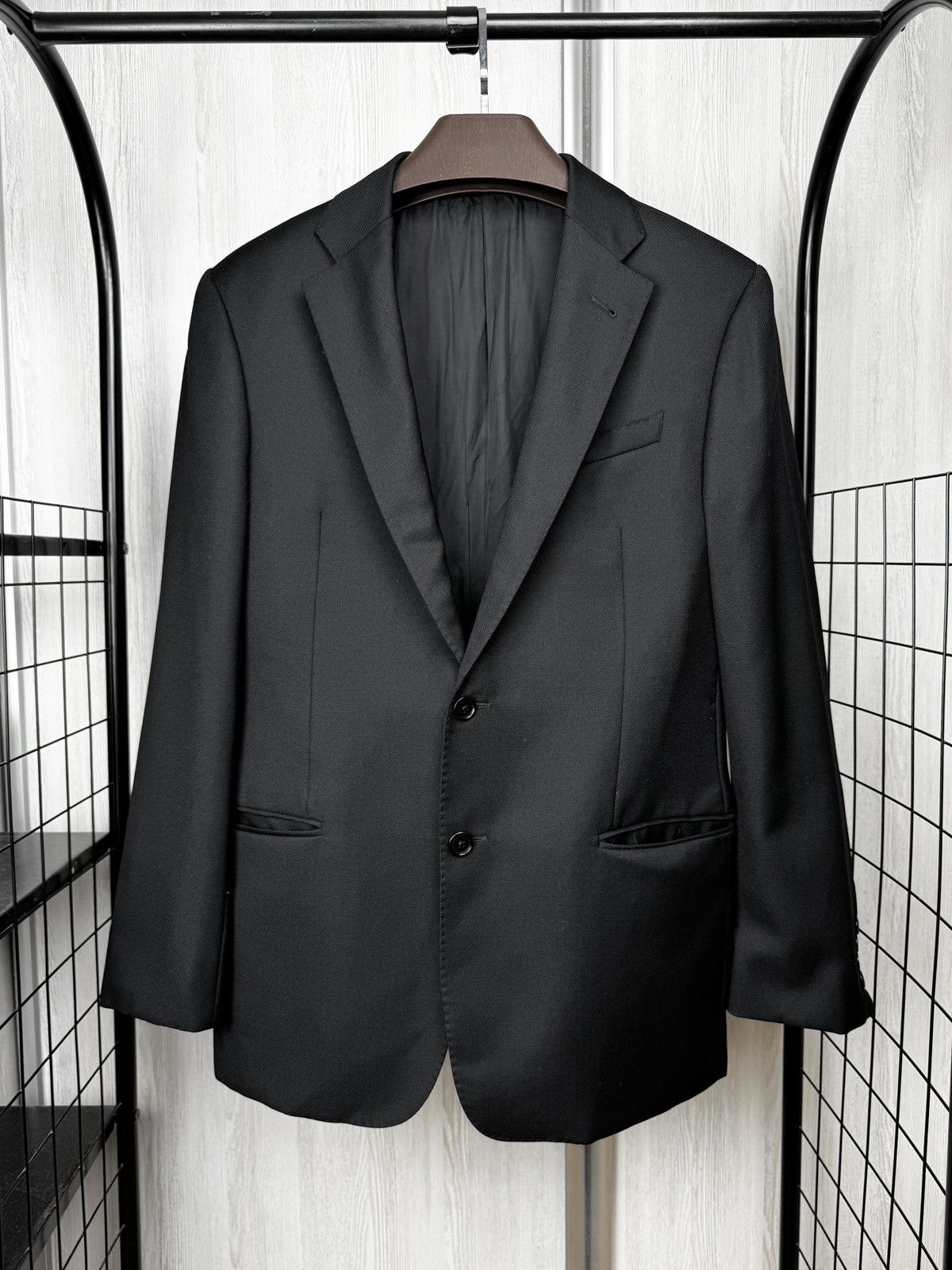 Armani Collezioni Armani Collezioni Giorgio black structural wool blazer Size 40R - 1 Thumbnail