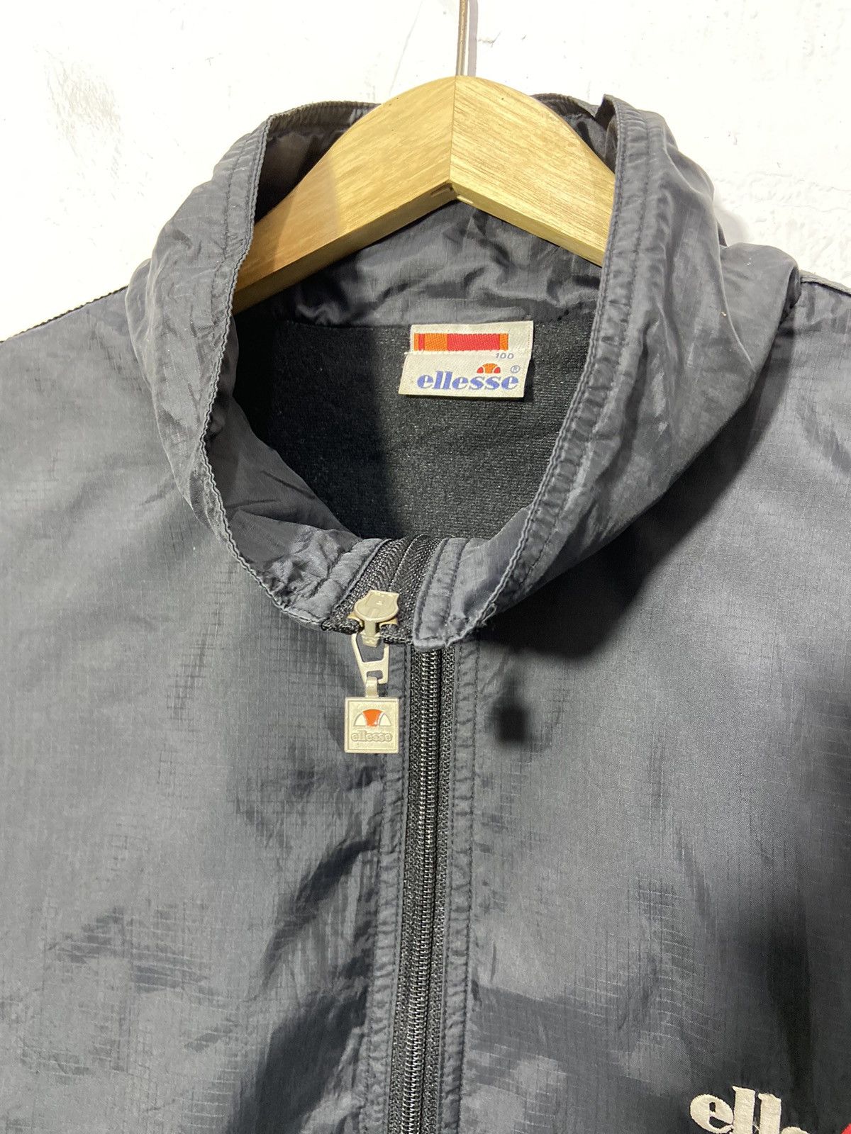Ellesse × Vintage Vintage Ellesse Font Embroidered Windbreaker Jacket Size US XL / EU 56 / 4 - 4 Thumbnail