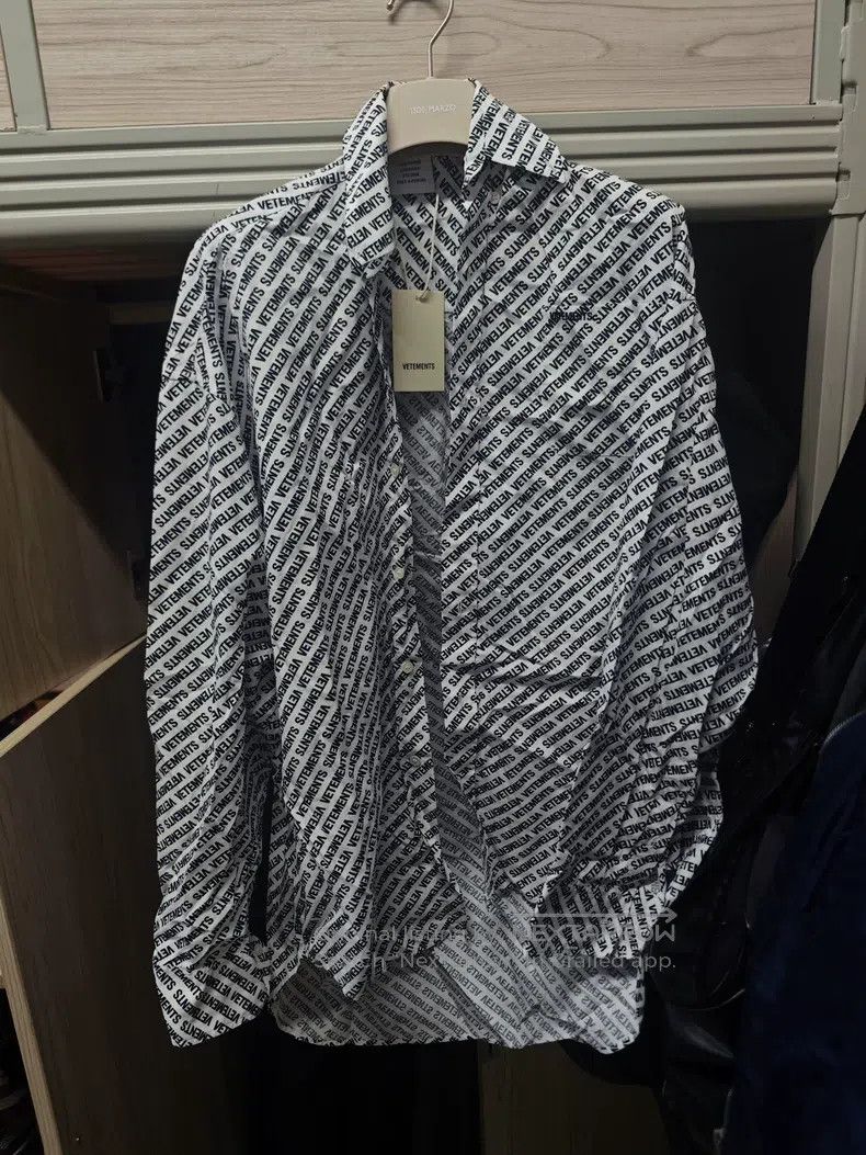 Vetements VETEMENTS Classic Full Print Letter Shirt Size US S / EU 44-46 / 1 - 1 Thumbnail