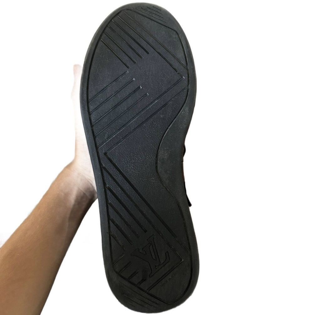 Louis Vuitton LOUIS VUITTON BLACK LEATHER SNEAKERS Size US 9.5 / EU 42-43 - 6 Thumbnail