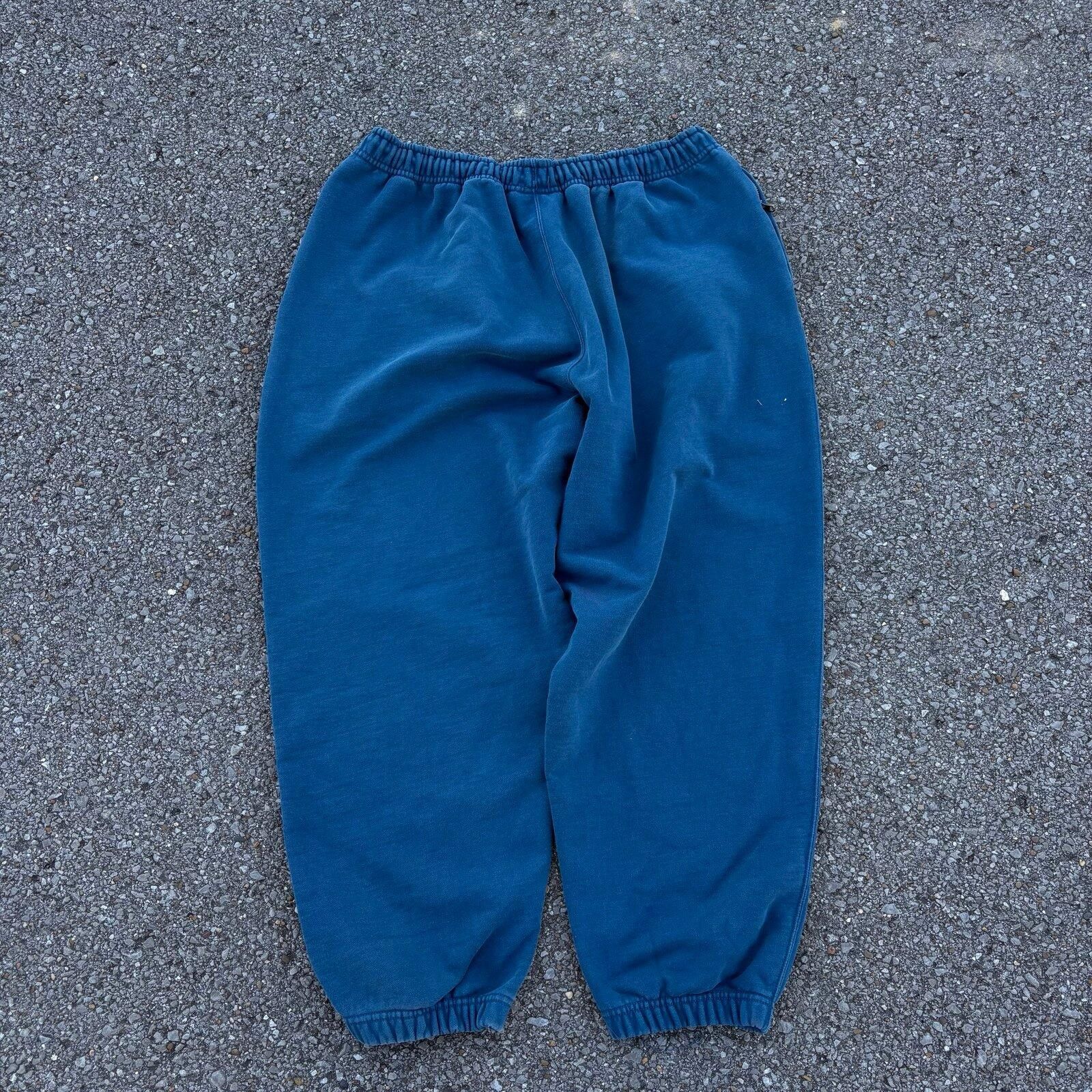Nike Y2K baggy Blue Nike sweatpants Size US 36 / EU 52 - 2 Thumbnail