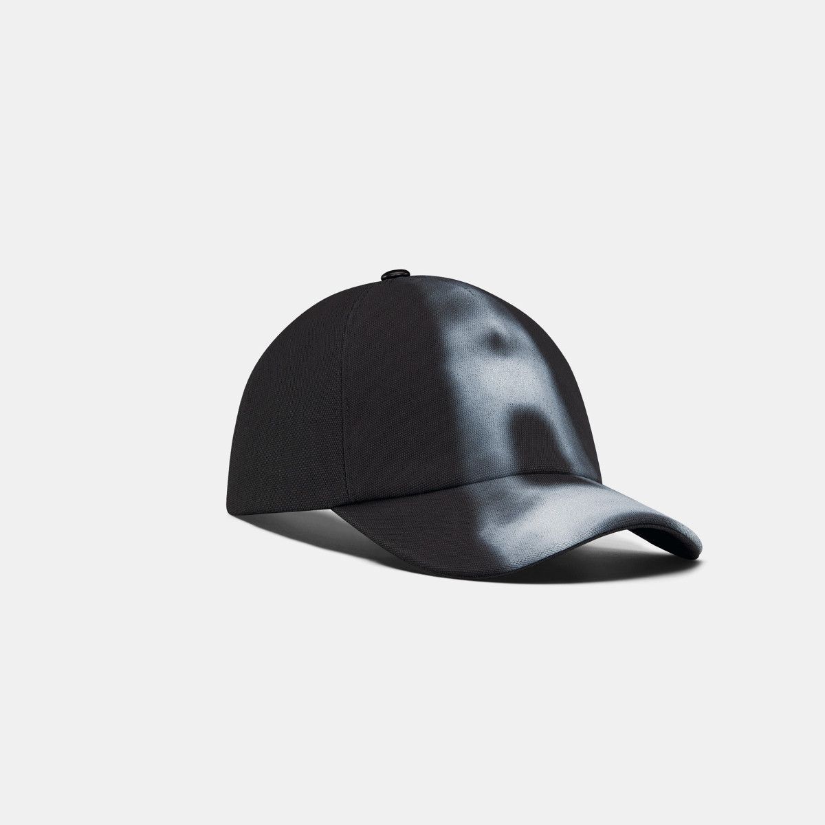 o1bcso1str0226 Size:OS/Eiffel Tower Cap in Black/White