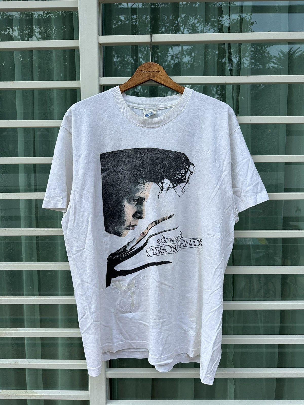 Vintage Vintage Edward Scissorhands Shirt Size US XL / EU 56 / 4 - 1 Thumbnail