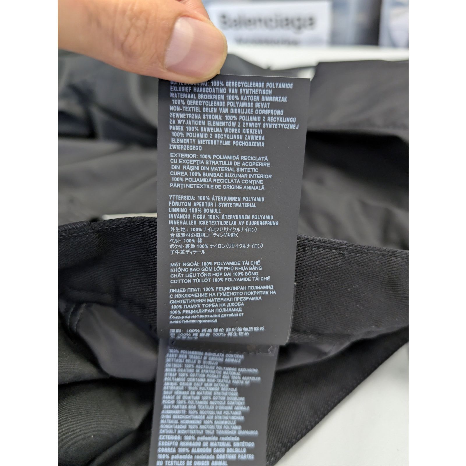 Prada o1rshd1 Re-Nylon Pants Trousers in Black Size US 36 / EU 52 - 15 Thumbnail