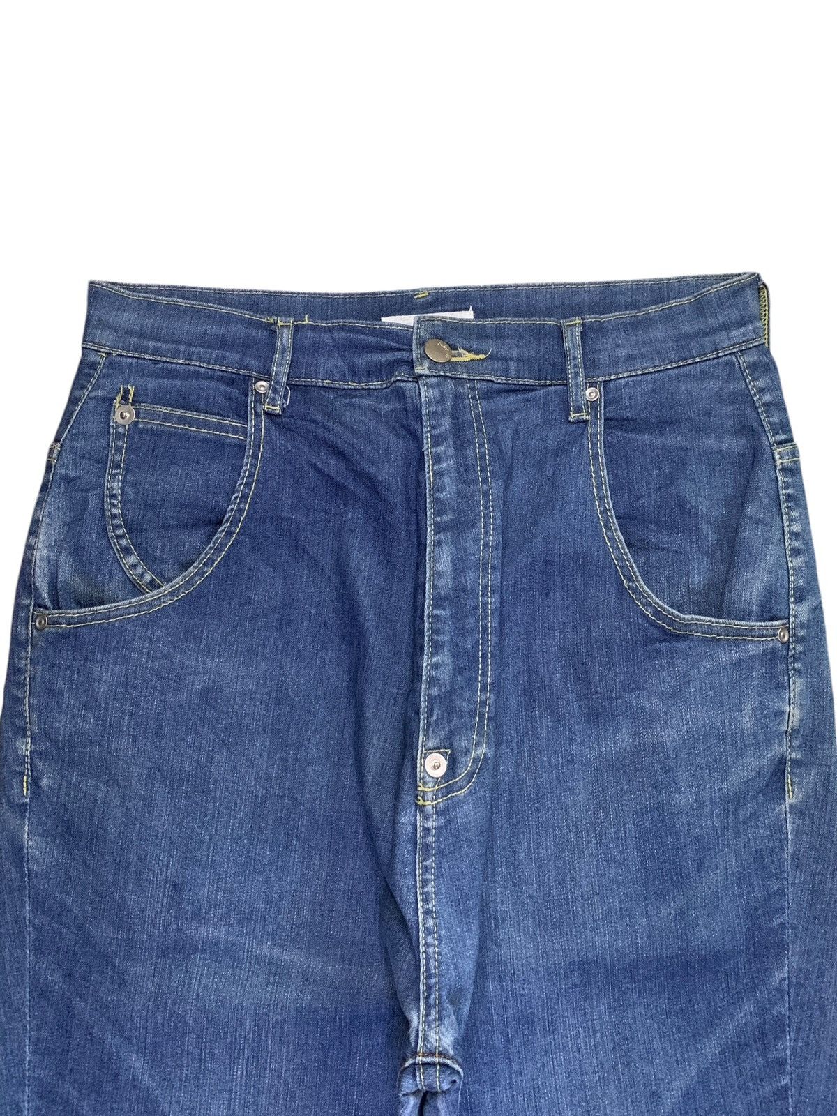 Issey Miyake Vintage Ne Net Issey Miyake Buckle Back Embellished Jeans Size 30" / US 8 / IT 44 - 4 Thumbnail
