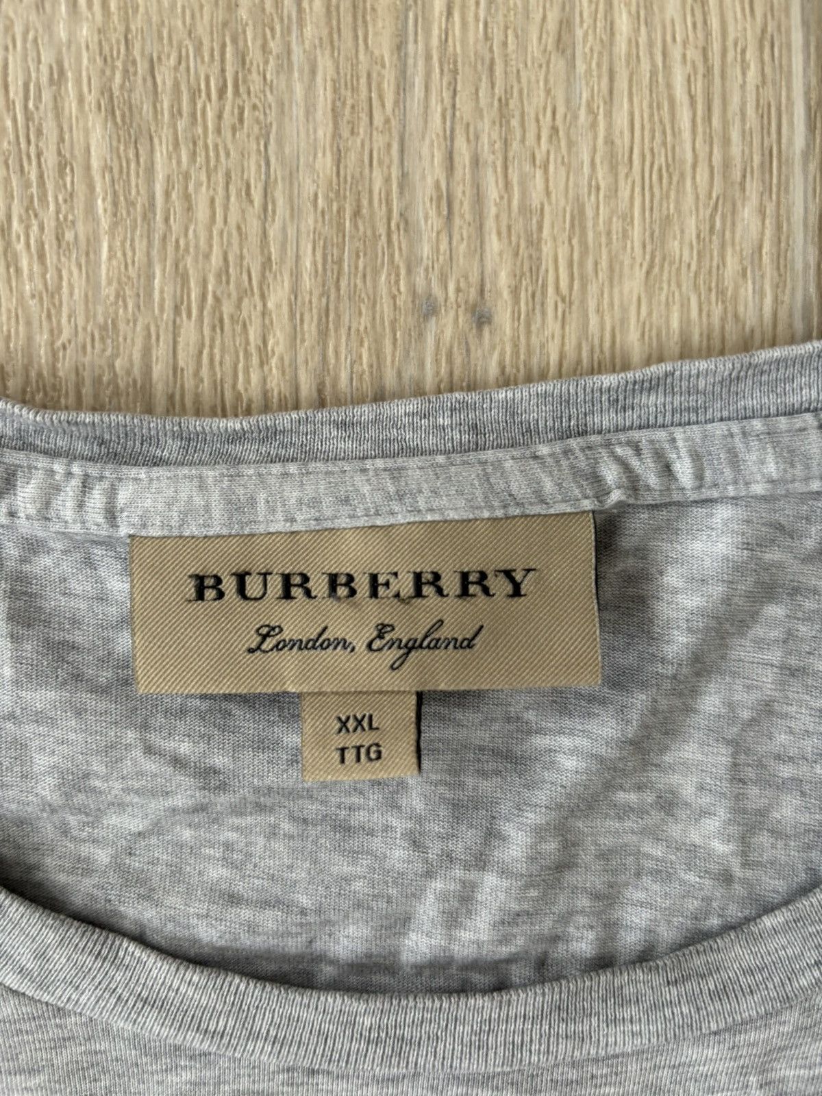 Burberry Burberry y2k men’s T shirt rare Size US XL / EU 56 / 4 - 3 Thumbnail