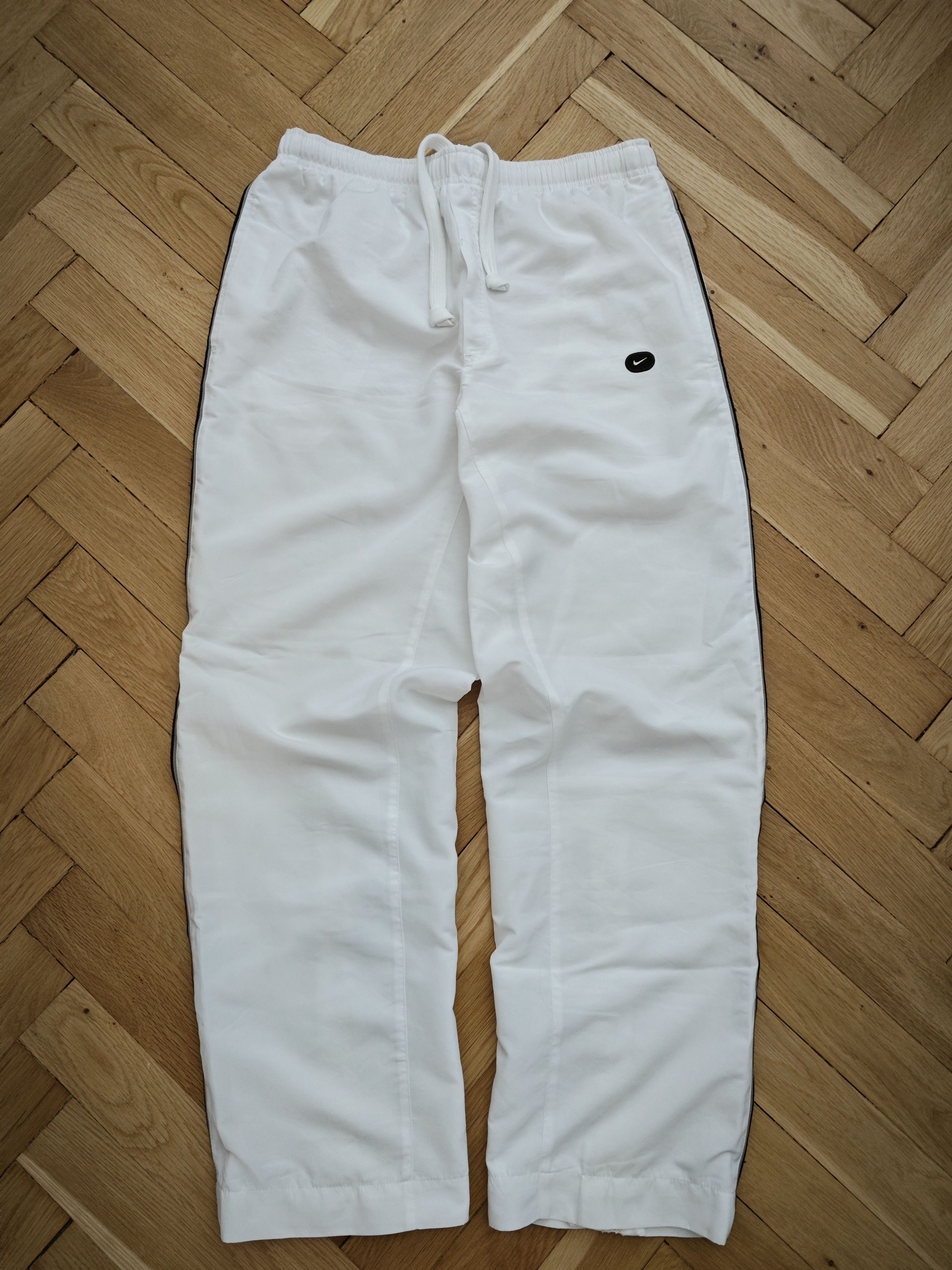 Nike Nike vintage track pants Size US 33 - 1 Thumbnail