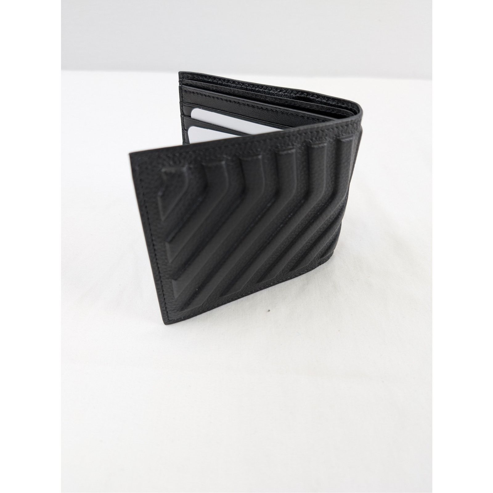 Balenciaga o1rshd1 Size: OS / Men's Wallet in Black Size ONE SIZE - 6 Thumbnail