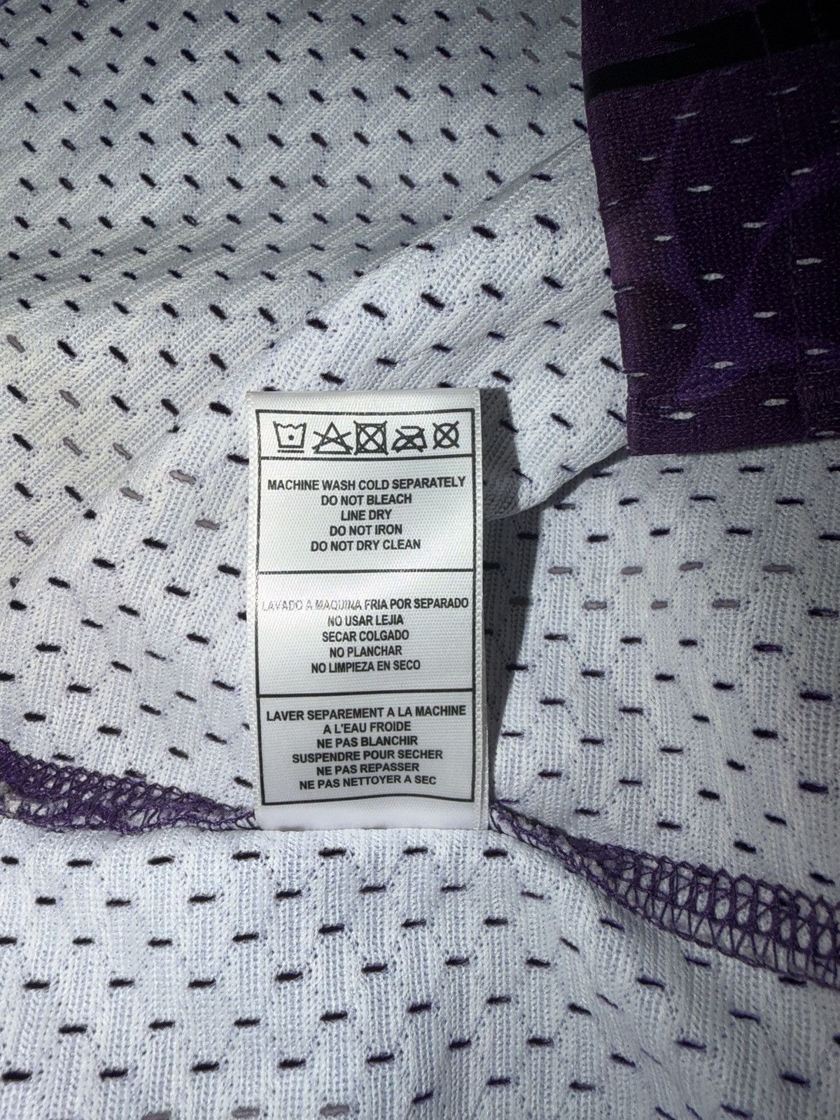 Bape × Mitchell & Ness Bape x Mitchell Ness Toronto Raptors Jersey Size US M / EU 48-50 / 2 - 7 Thumbnail